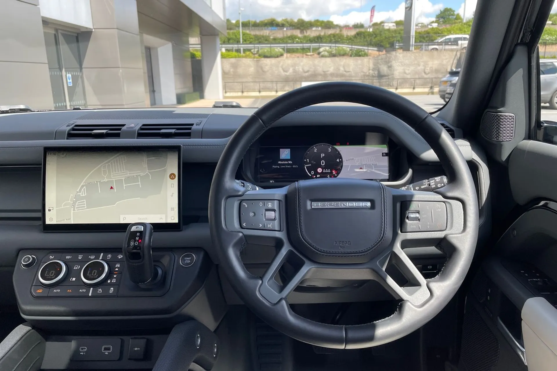 LAND ROVER DEFENDER thumbnail image number 44