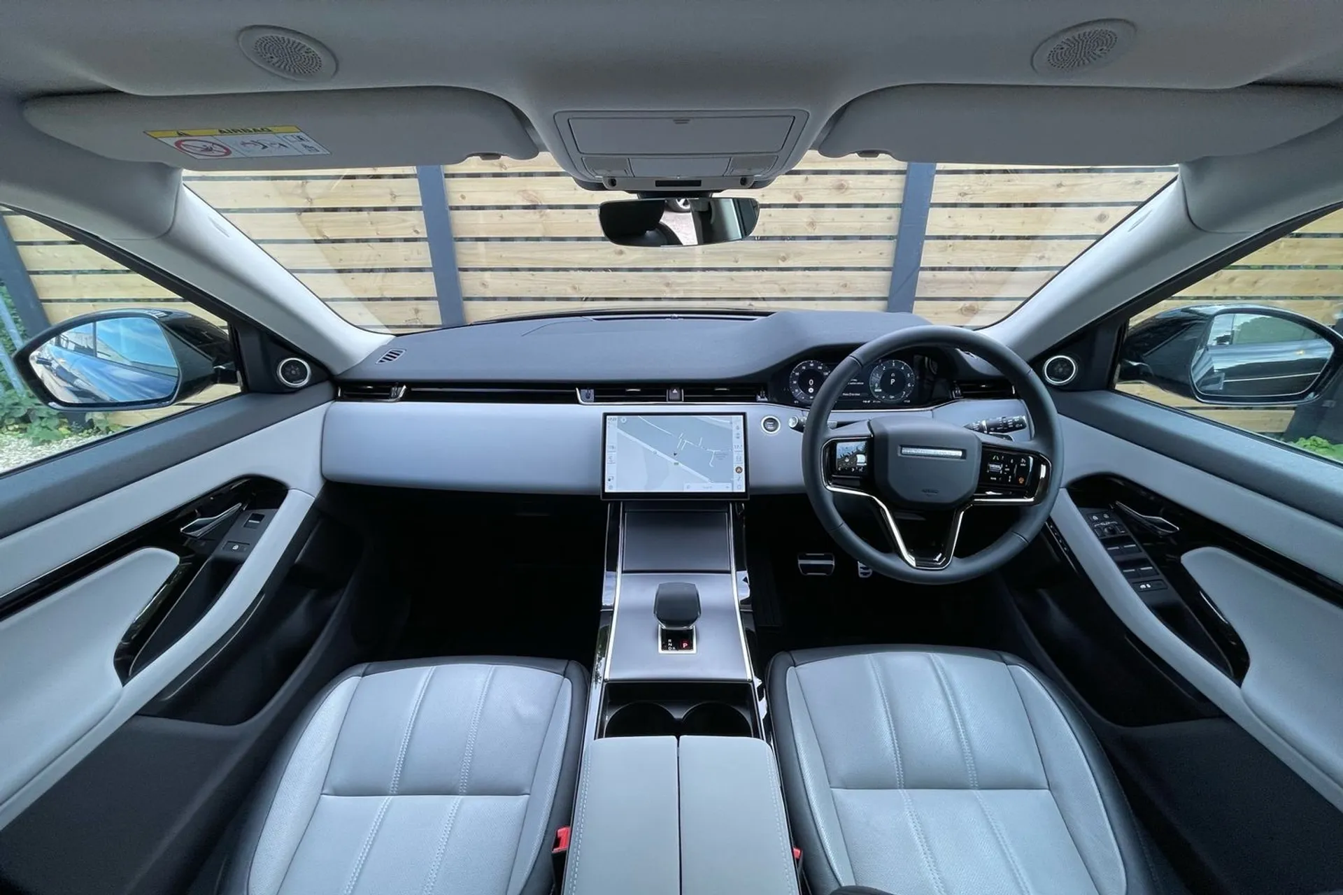 LAND ROVER RANGE ROVER EVOQUE thumbnail image number 3