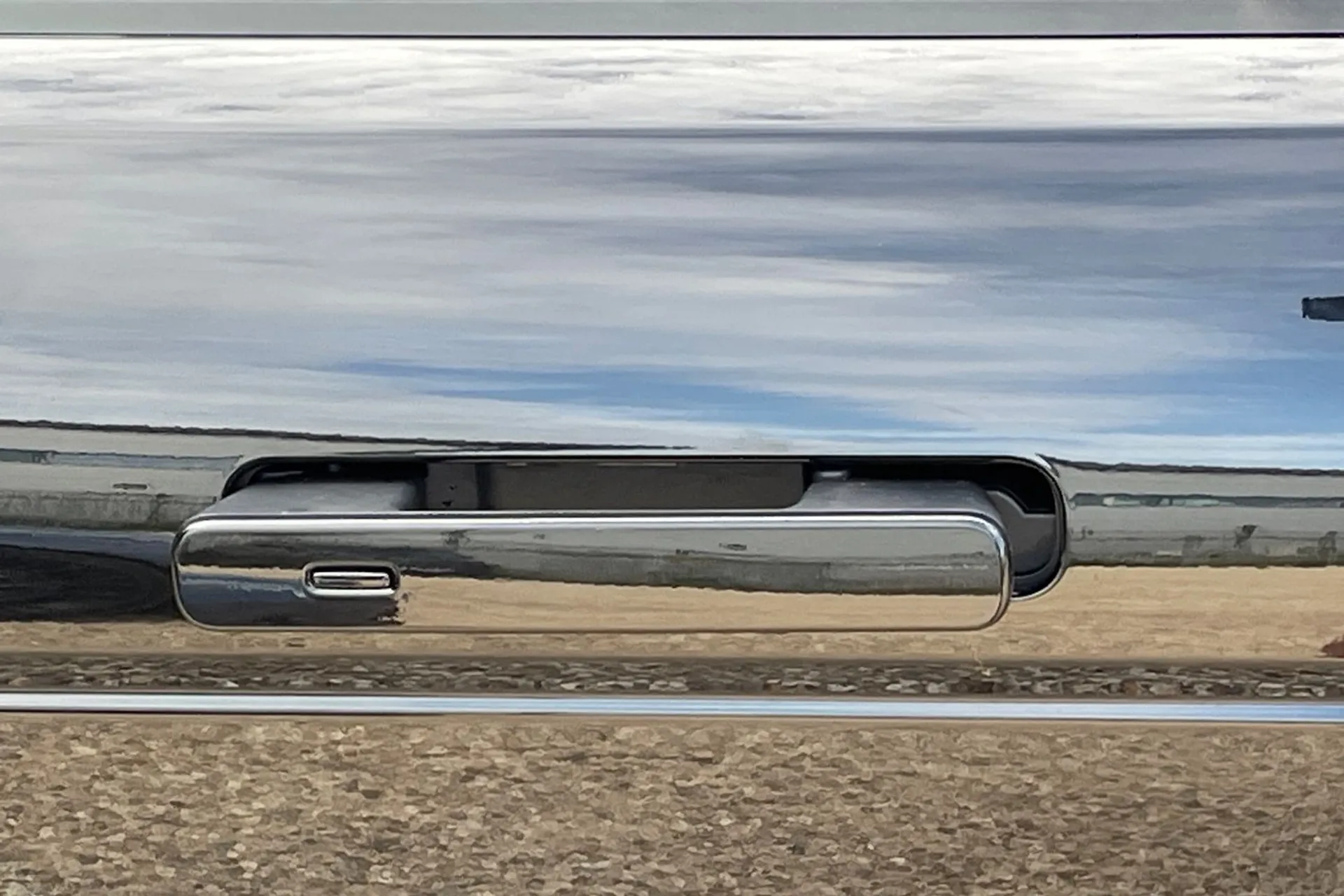LAND ROVER RANGE ROVER EVOQUE thumbnail image number 17