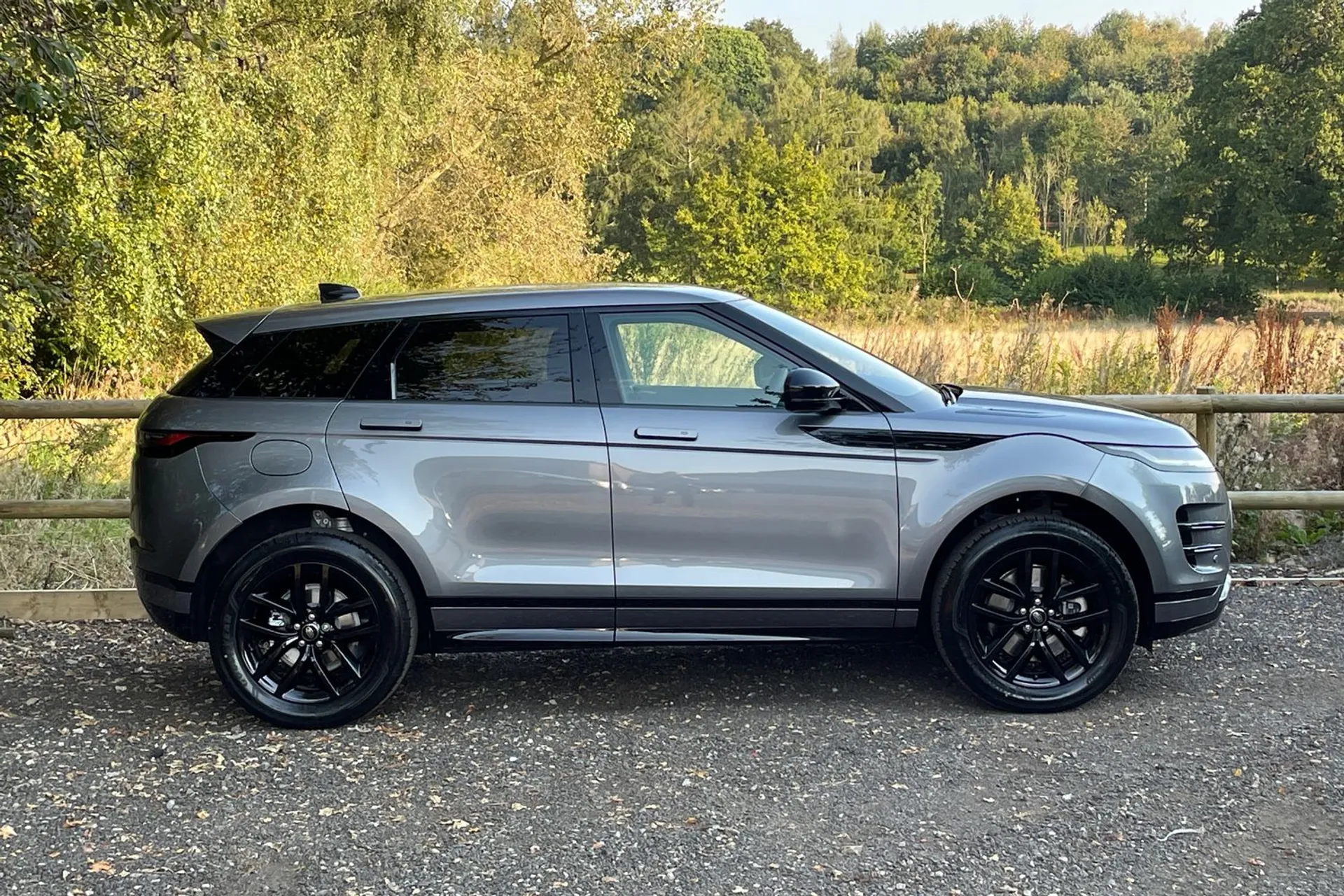 LAND ROVER RANGE ROVER EVOQUE thumbnail image number 2