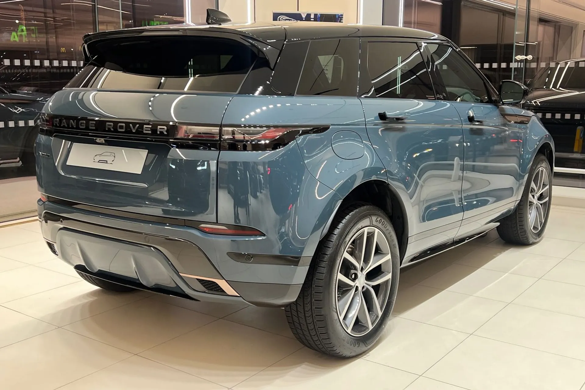 LAND ROVER RANGE ROVER EVOQUE thumbnail image number 6