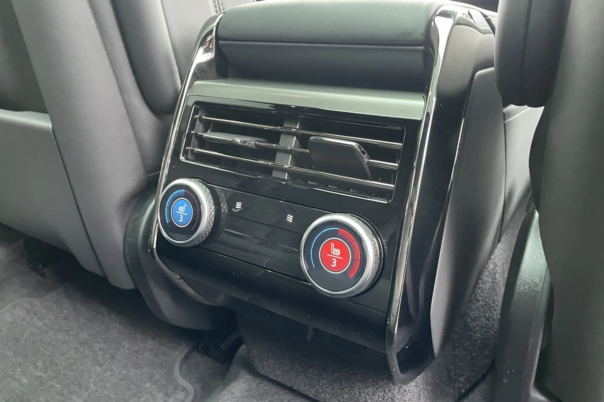 LAND ROVER RANGE ROVER SPORT thumbnail image number 45