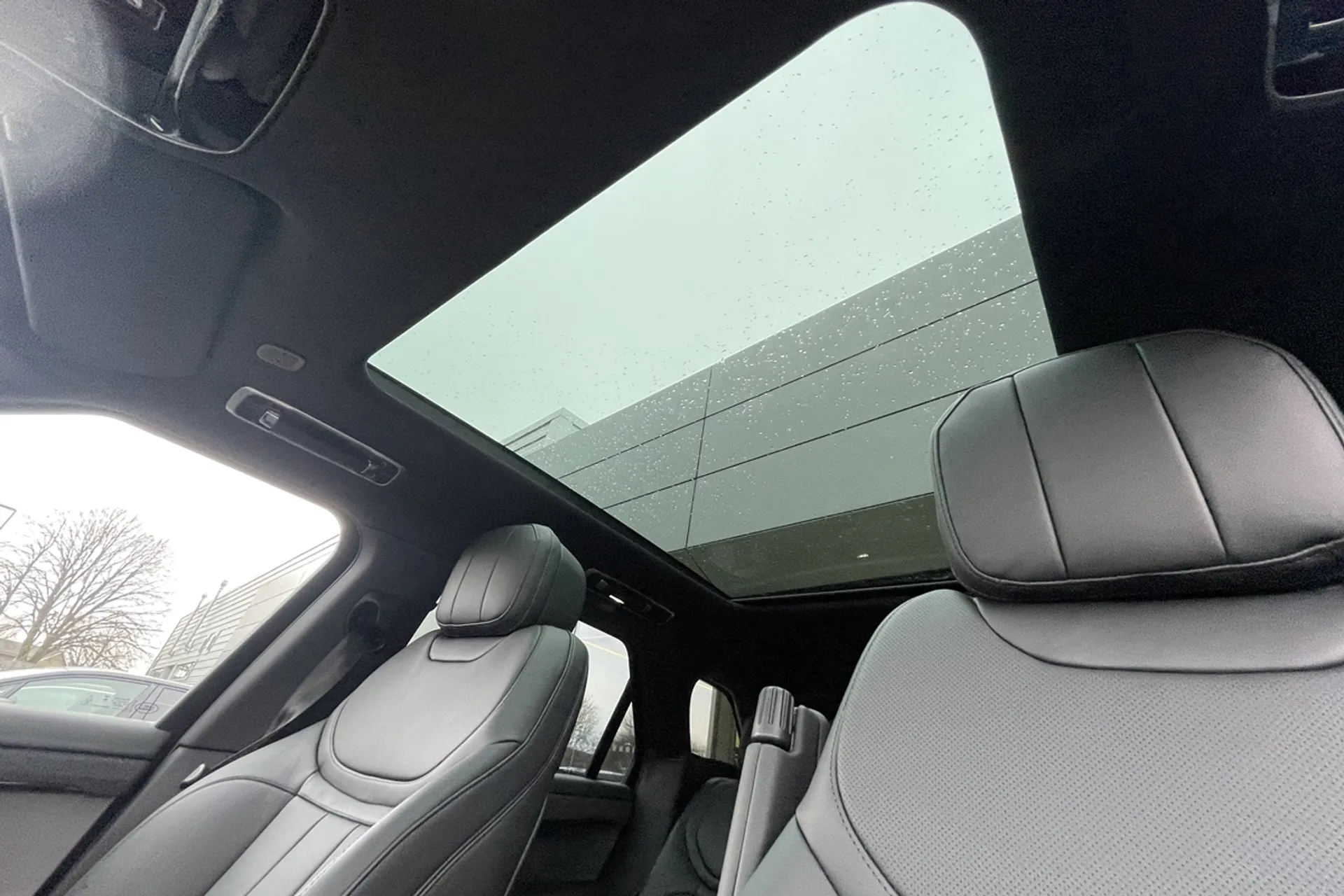 LAND ROVER RANGE ROVER SPORT thumbnail image number 4