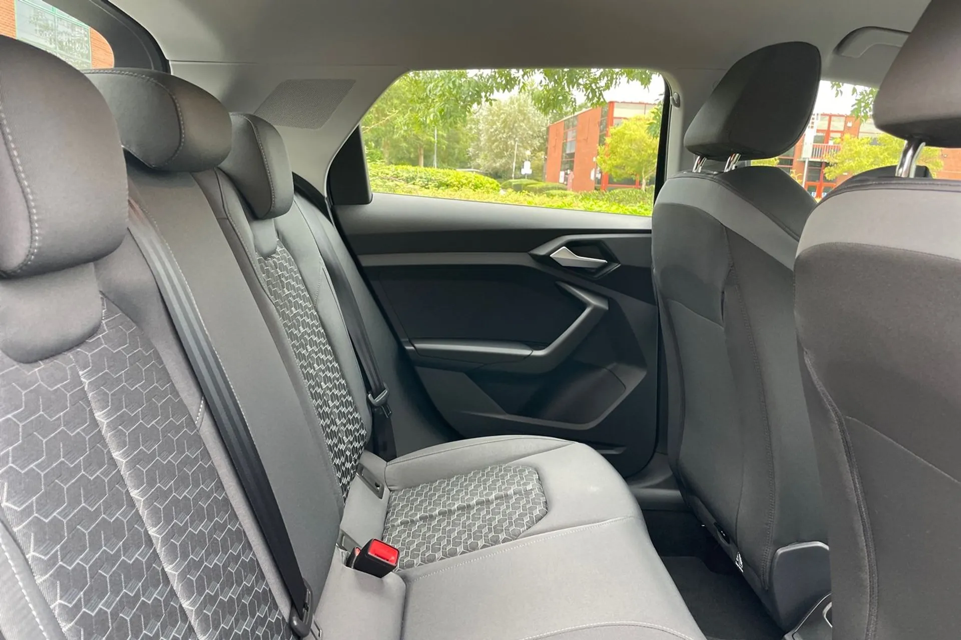 Audi A1 thumbnail image number 21