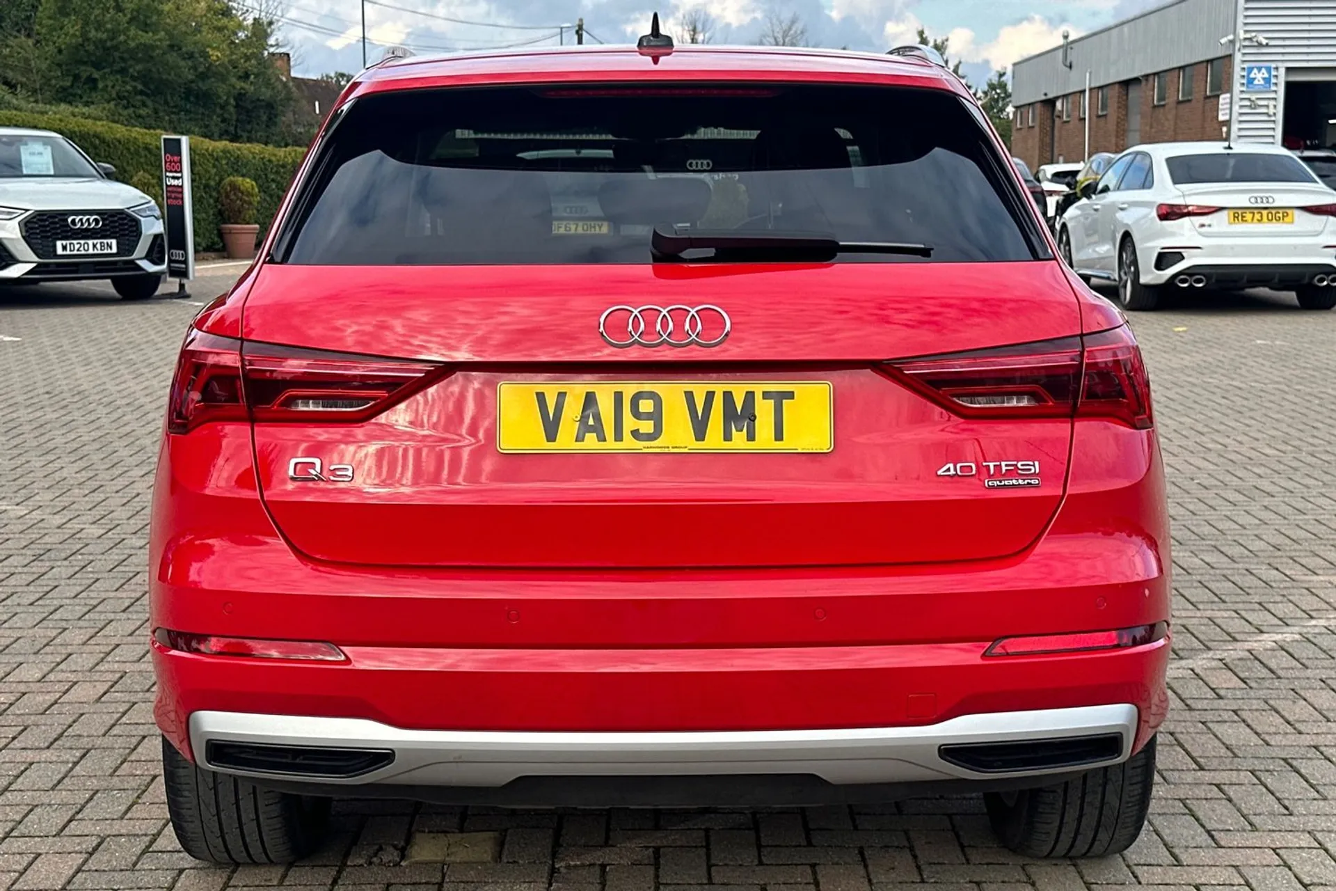 Audi Q3 thumbnail image number 6