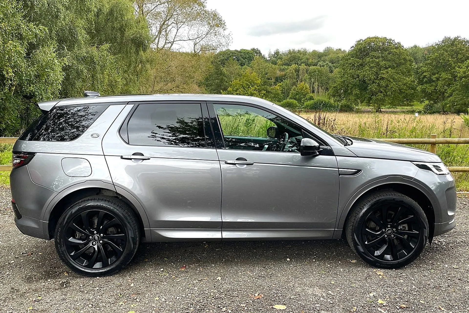 LAND ROVER DISCOVERY SPORT thumbnail image number 2