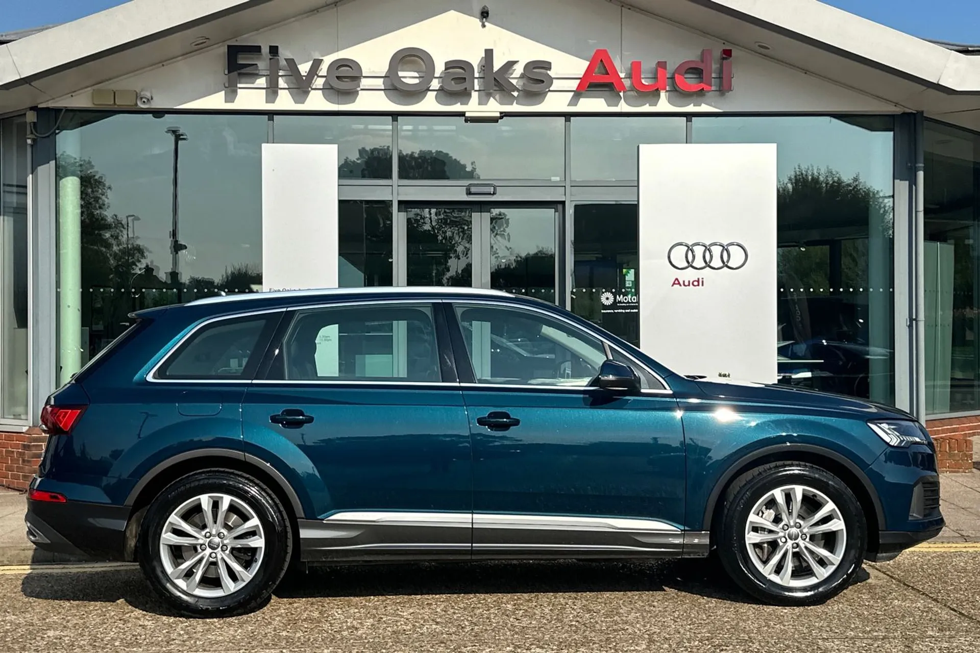 Audi Q7 thumbnail image number 2