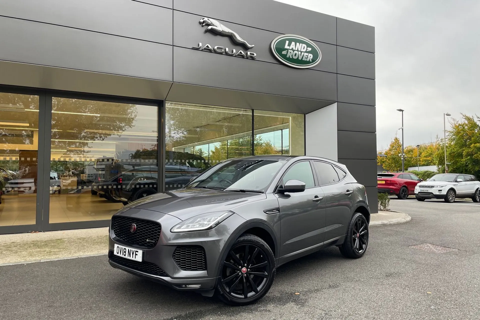 Jaguar E-PACE thumbnail image number 28