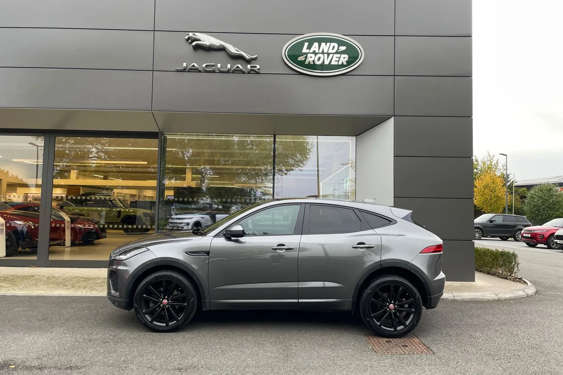 Jaguar E-PACE thumbnail image number 26