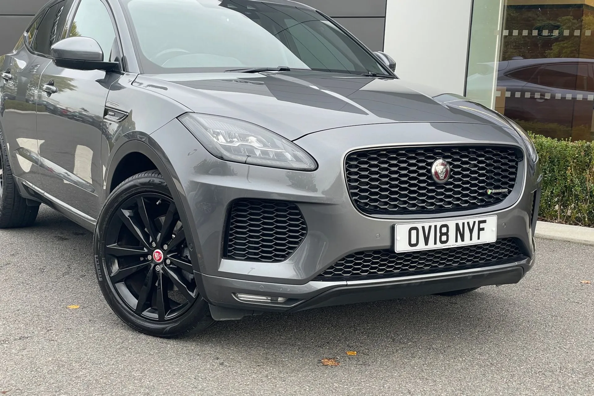 Jaguar E-PACE thumbnail image number 30