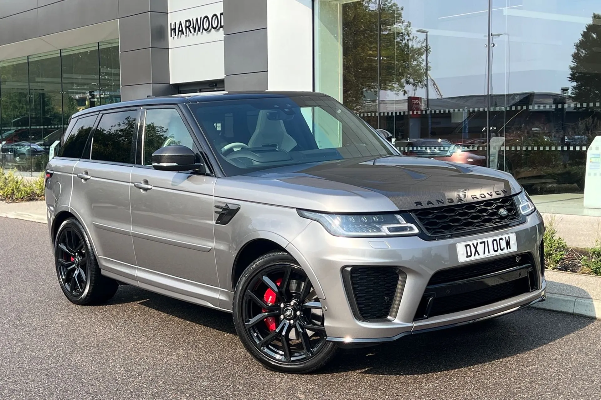 LAND ROVER RANGE ROVER SPORT focused image