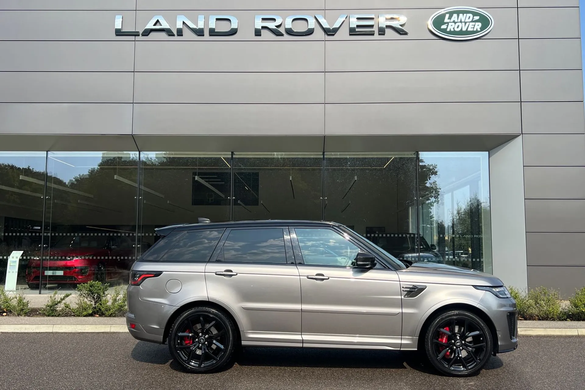 LAND ROVER RANGE ROVER SPORT thumbnail image number 2