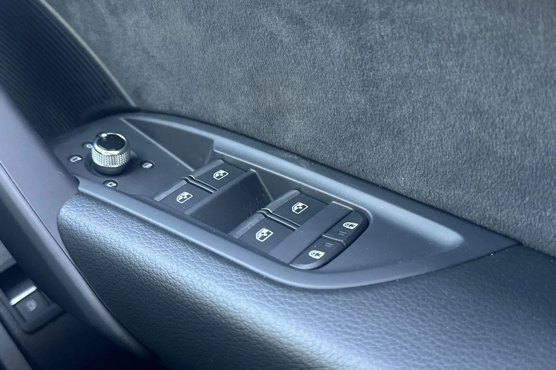 Audi Q5 thumbnail image number 41