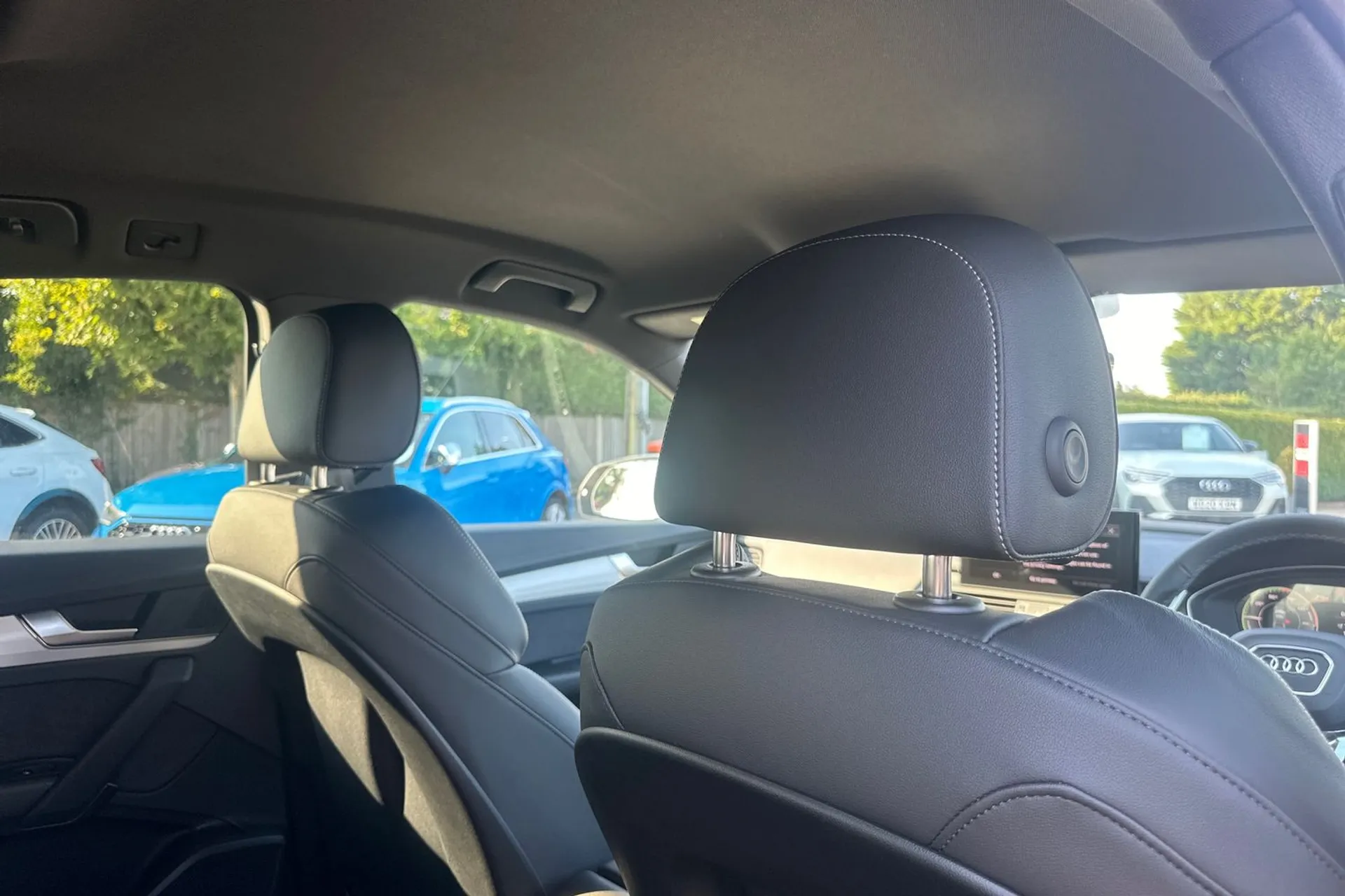 Audi Q5 thumbnail image number 27