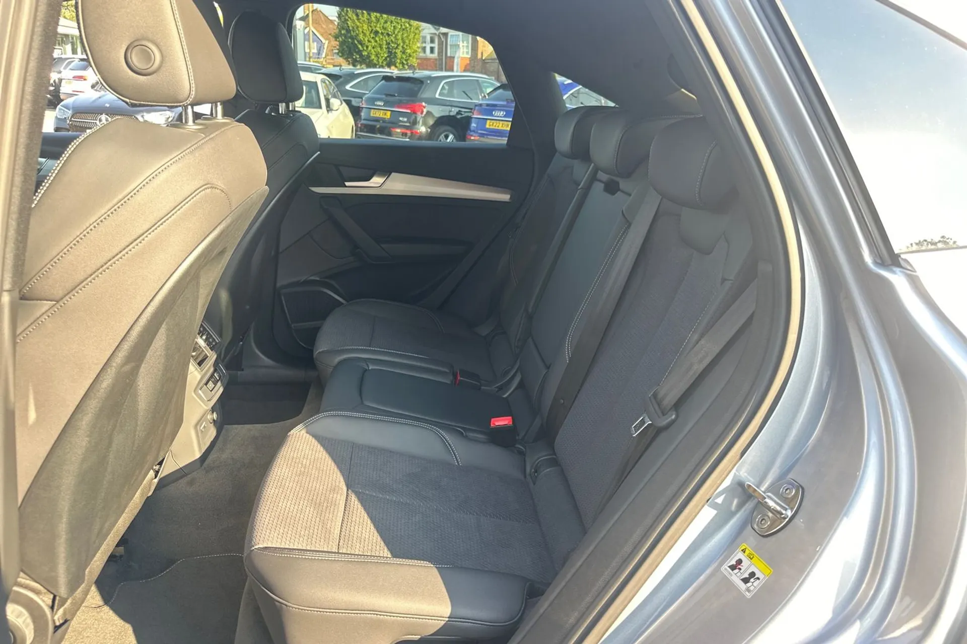 Audi Q5 thumbnail image number 34