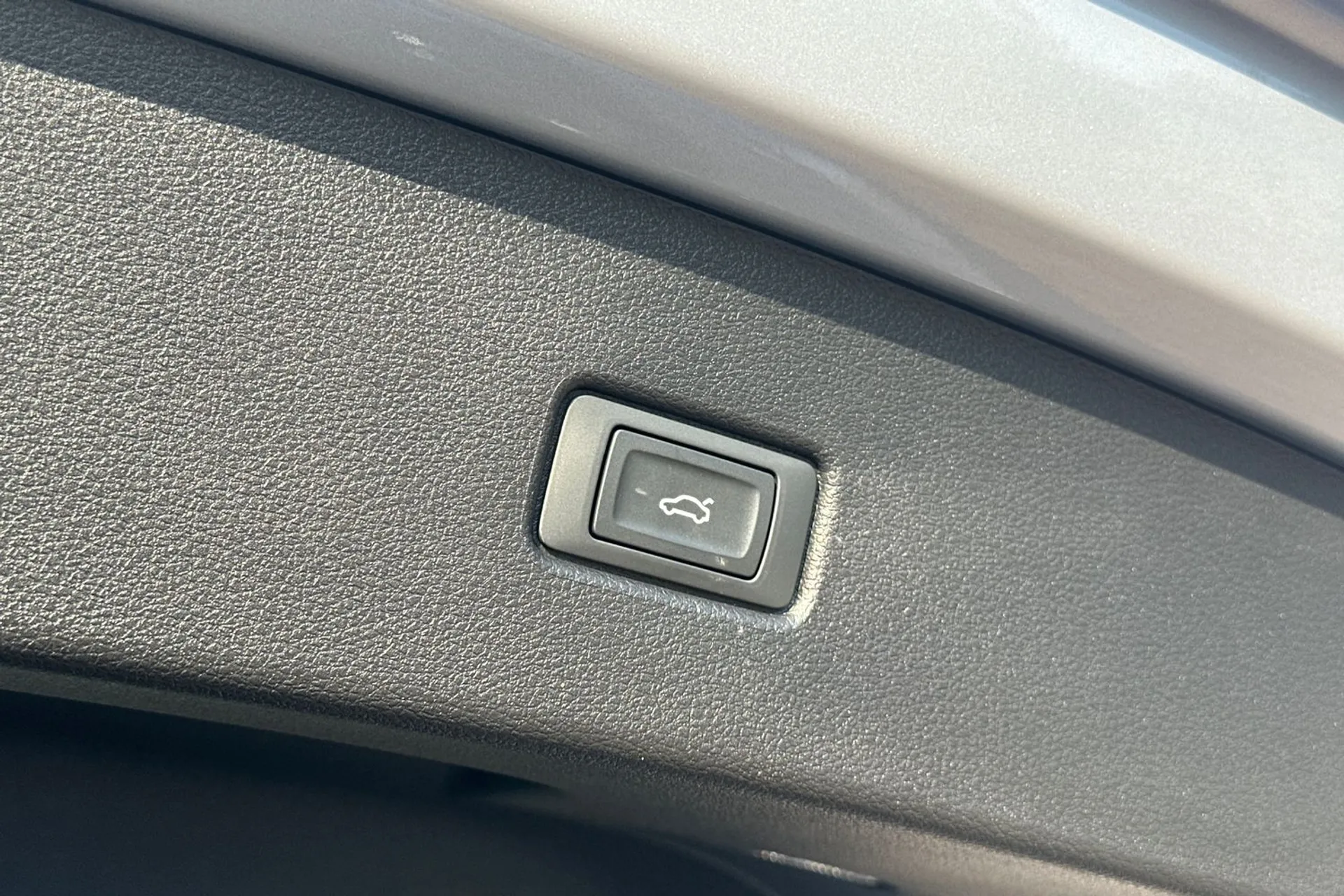 Audi Q5 thumbnail image number 10