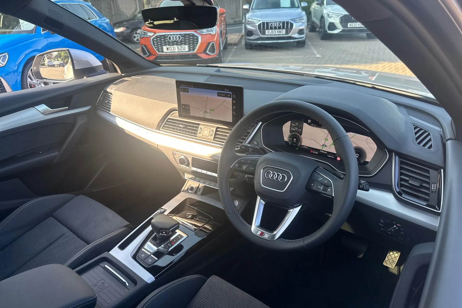 Audi Q5 thumbnail image number 30