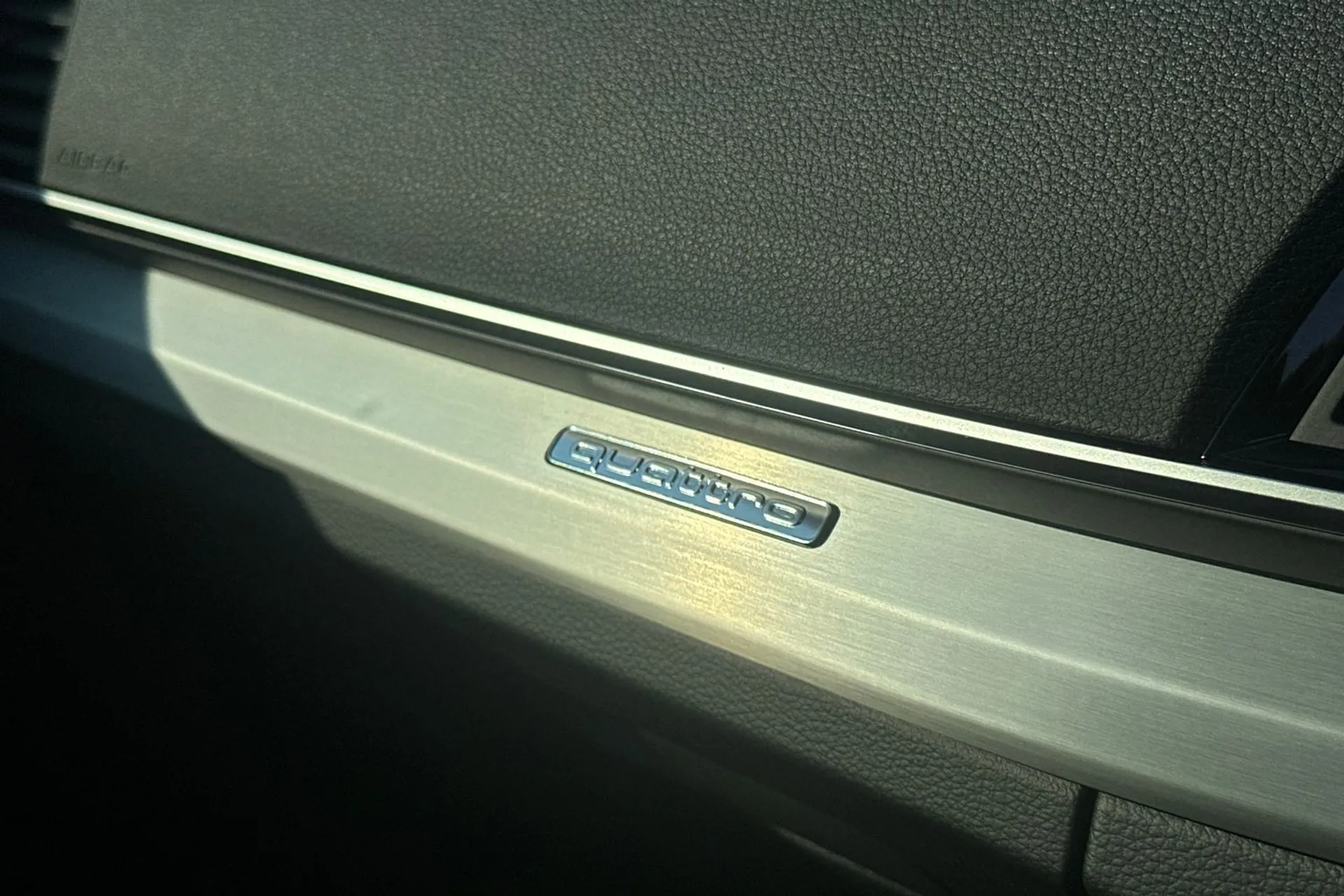 Audi Q5 thumbnail image number 12
