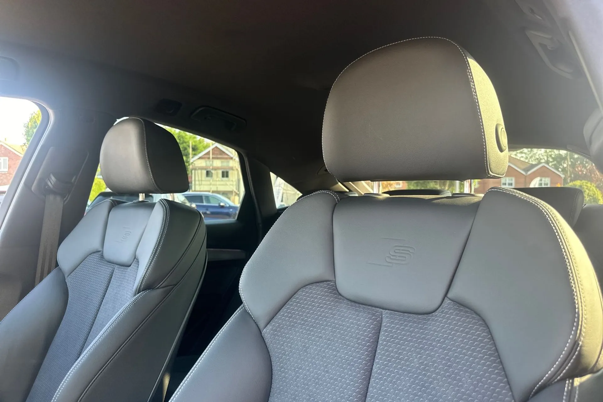 Audi Q5 thumbnail image number 33