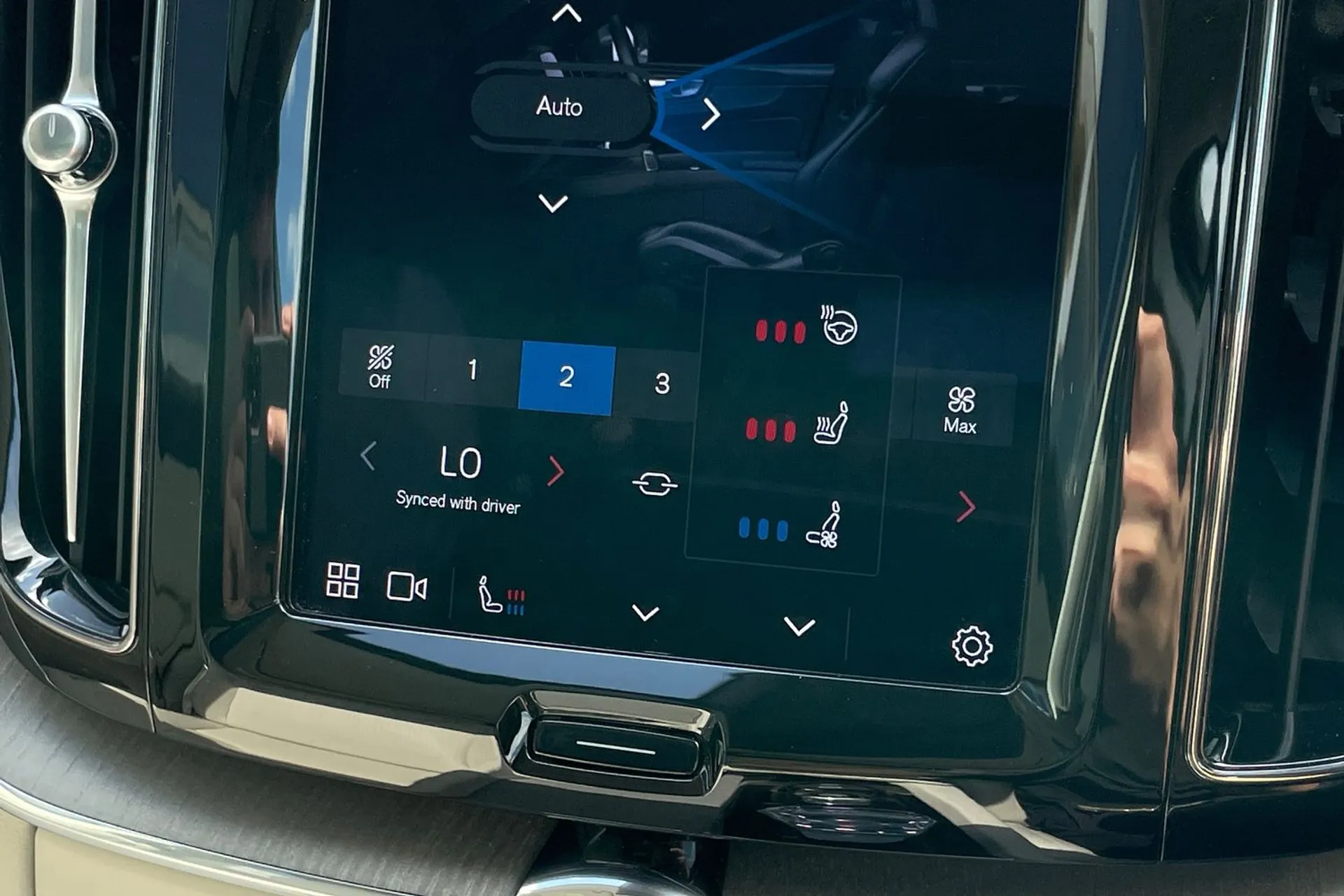 Volvo XC60 thumbnail image number 40