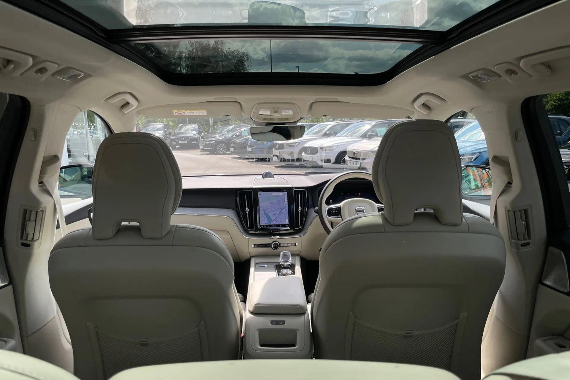 Volvo XC60 thumbnail image number 21