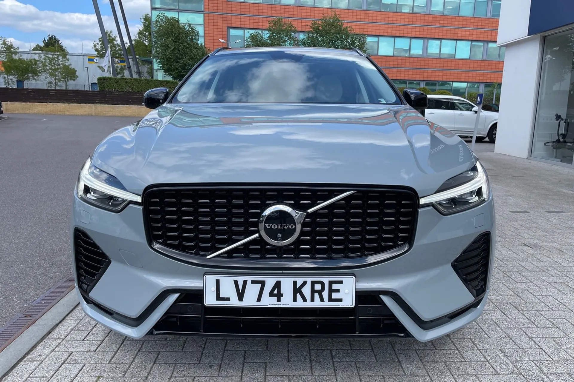 Volvo XC60 thumbnail image number 12