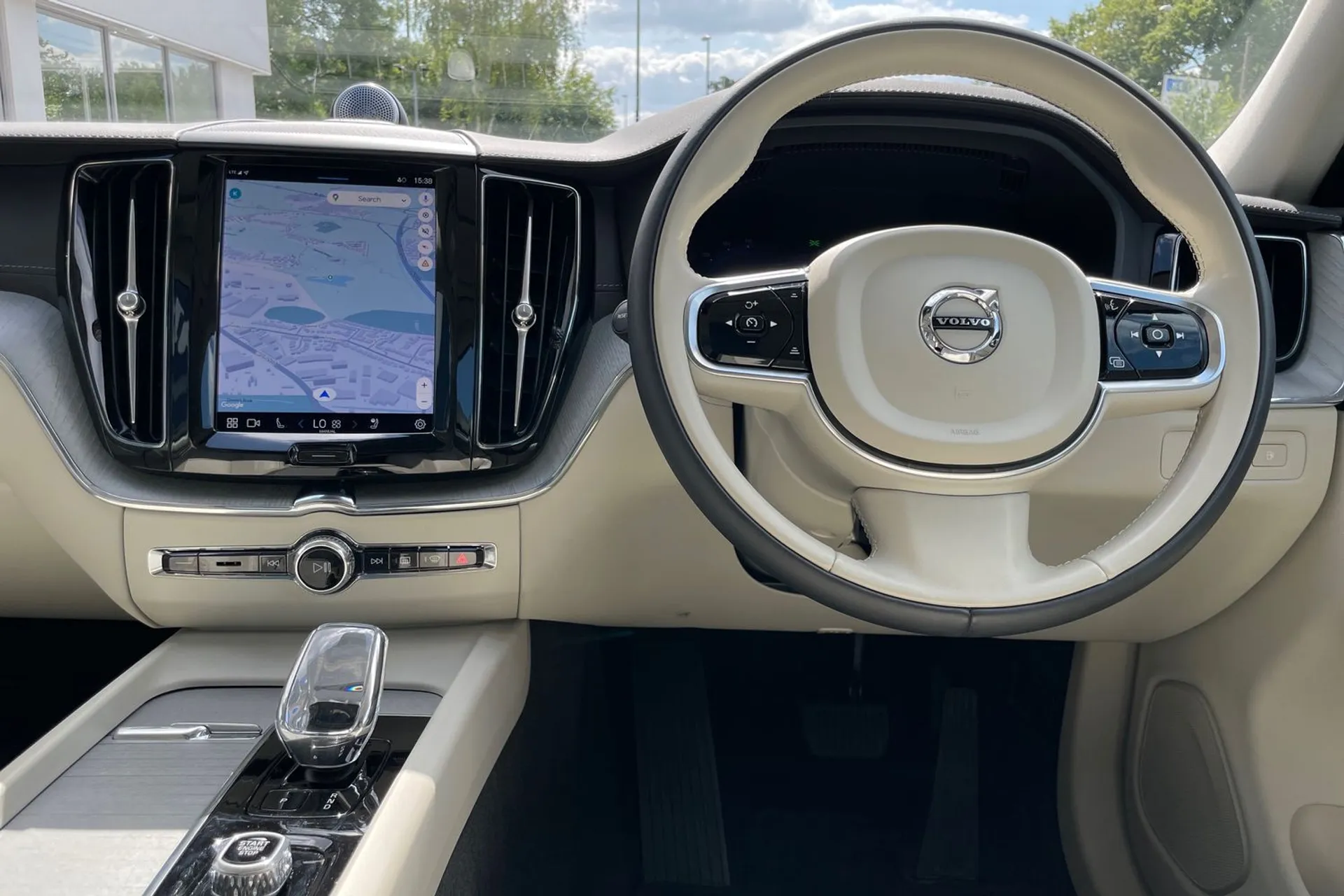 Volvo XC60 thumbnail image number 33