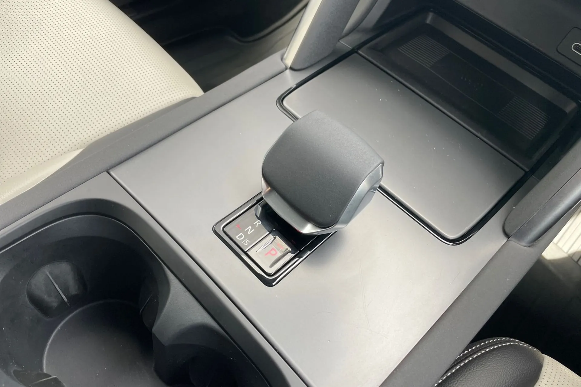 LAND ROVER DISCOVERY SPORT thumbnail image number 51