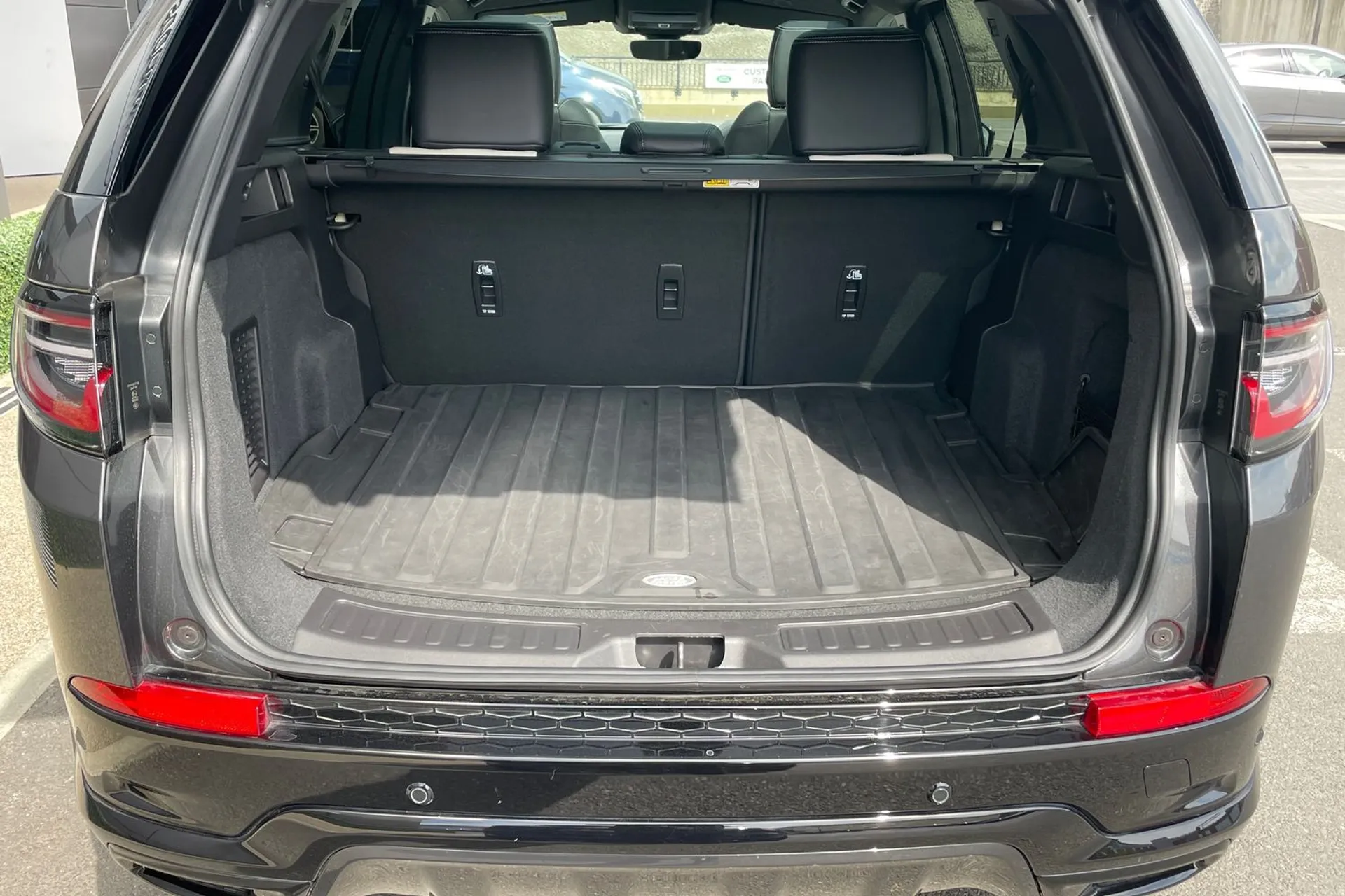 LAND ROVER DISCOVERY SPORT thumbnail image number 30