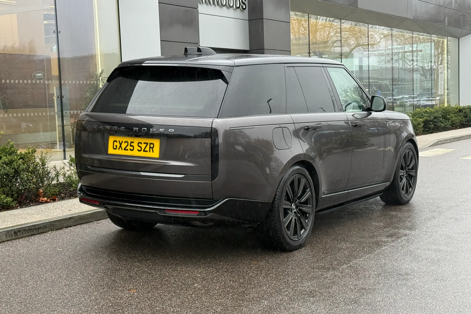 LAND ROVER RANGE ROVER thumbnail image number 11