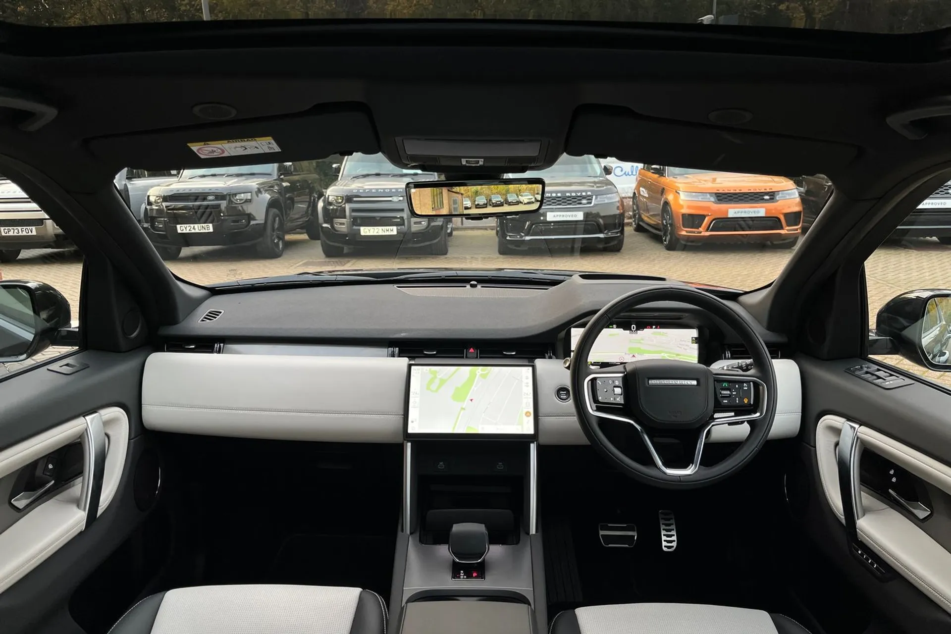 LAND ROVER DISCOVERY SPORT thumbnail image number 3