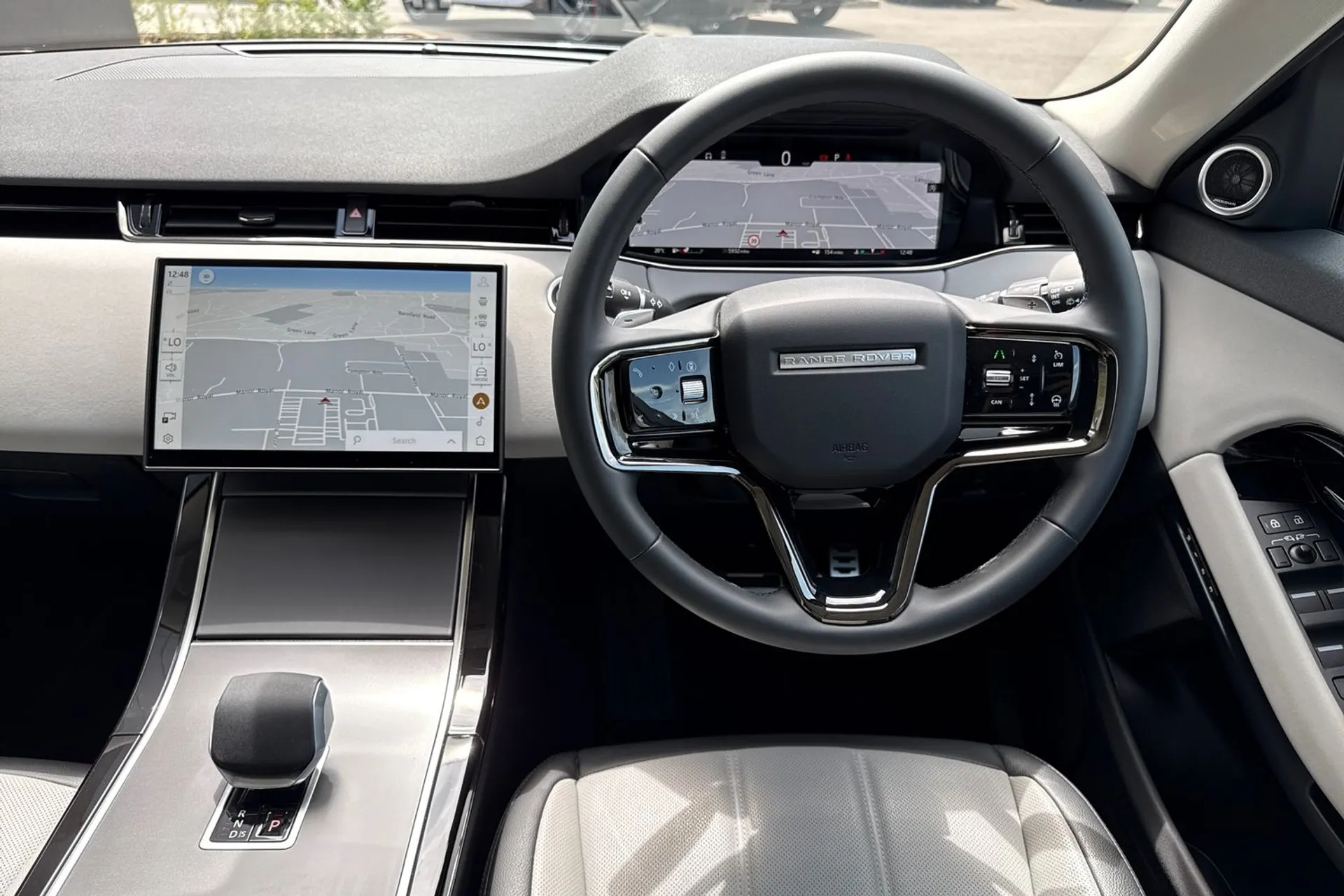 LAND ROVER RANGE ROVER EVOQUE thumbnail image number 27