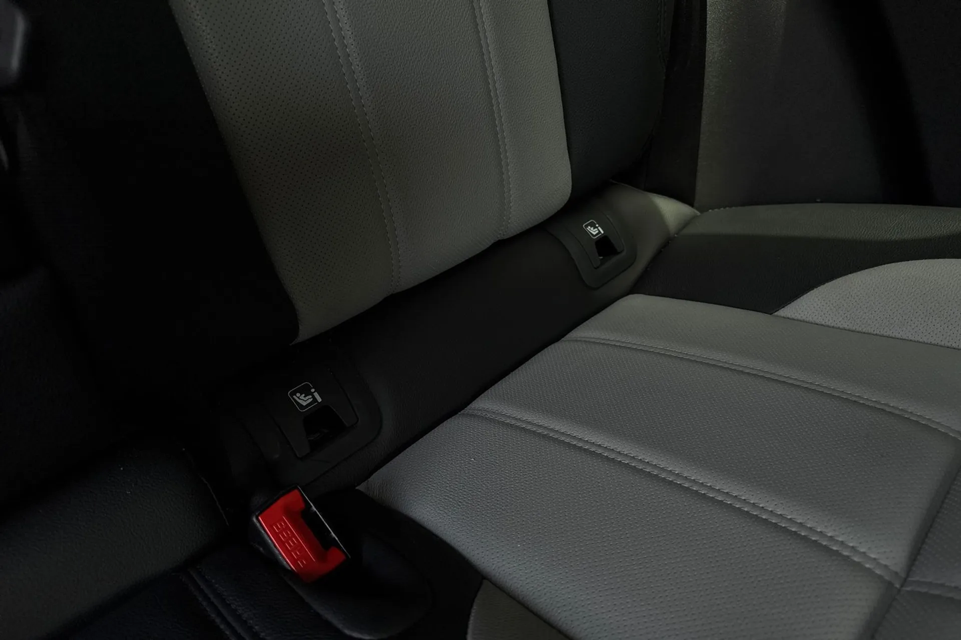 LAND ROVER RANGE ROVER EVOQUE thumbnail image number 35