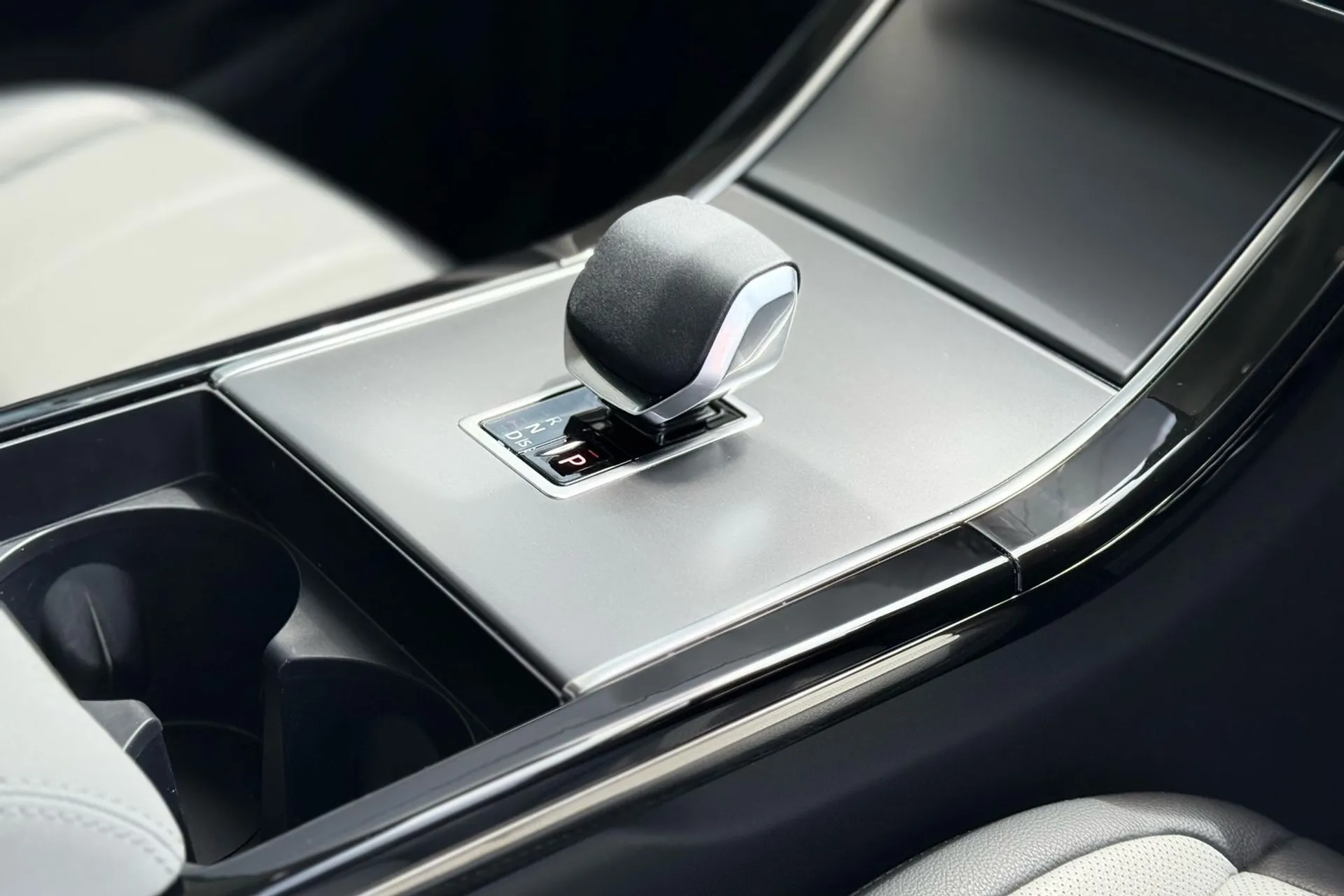 LAND ROVER RANGE ROVER EVOQUE thumbnail image number 25