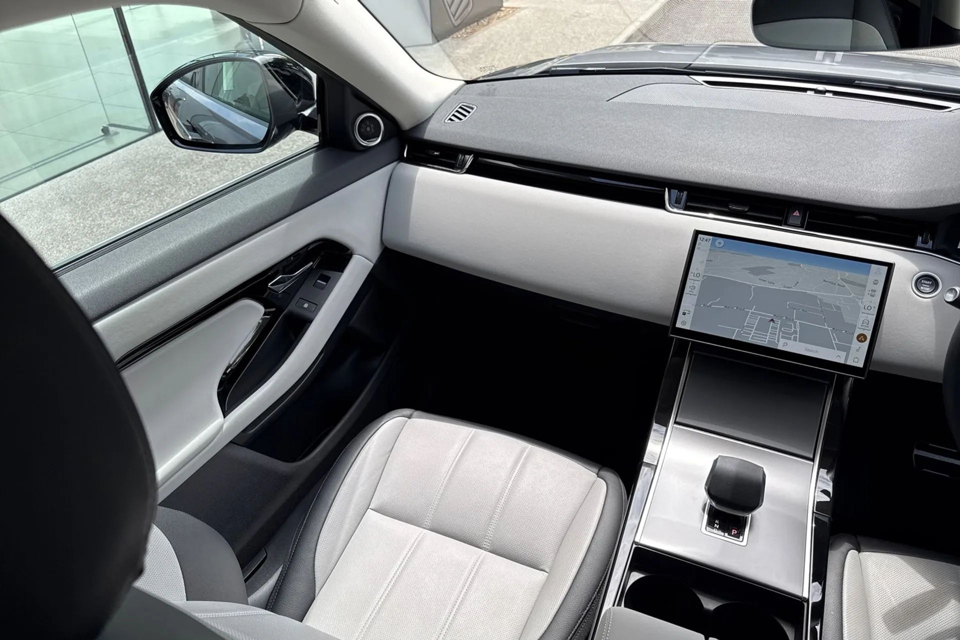 LAND ROVER RANGE ROVER EVOQUE thumbnail image number 24