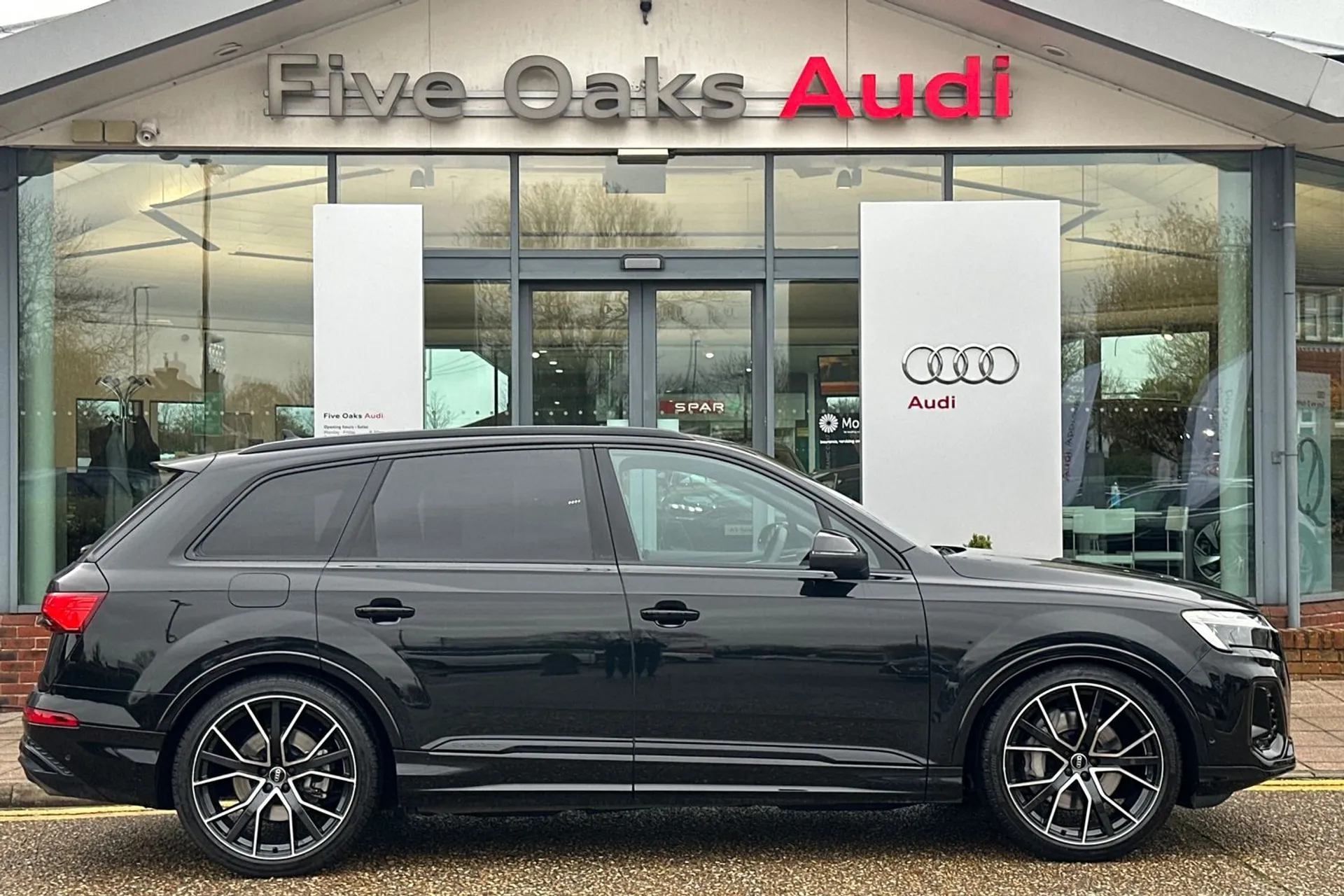 Audi Q7 thumbnail image number 2