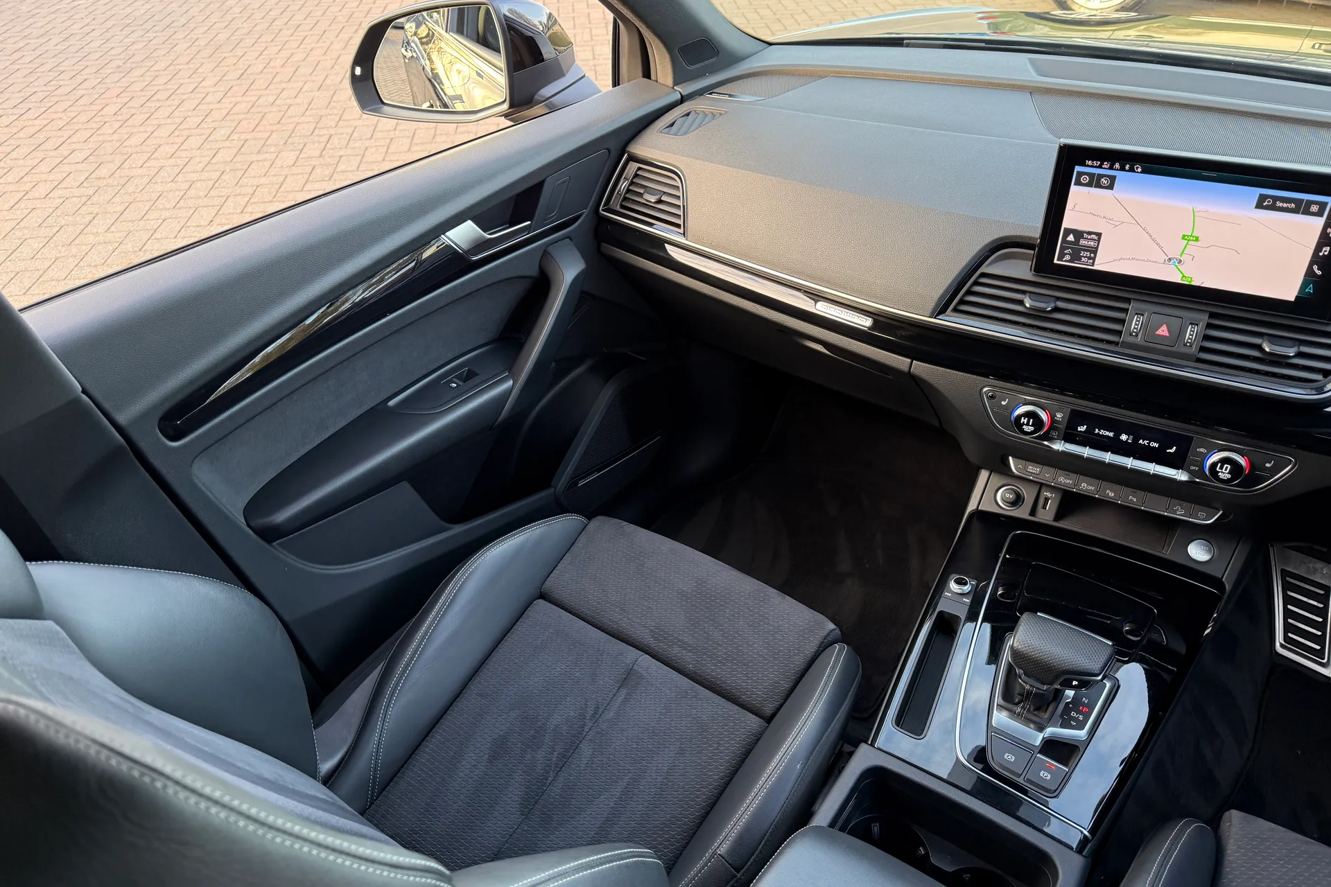 Audi Q5 thumbnail image number 41