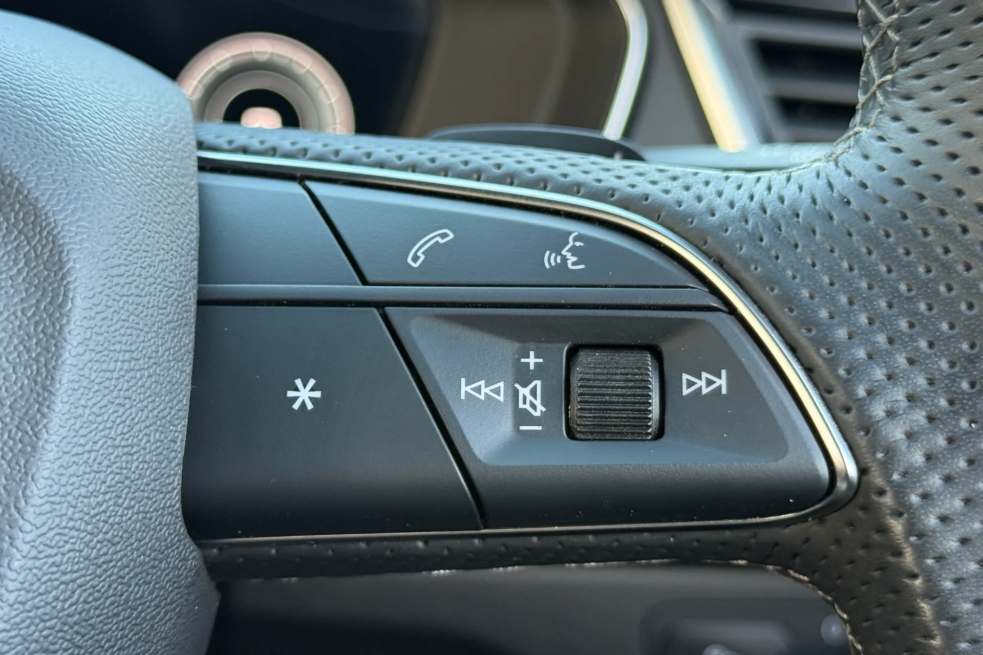 Audi Q5 thumbnail image number 24