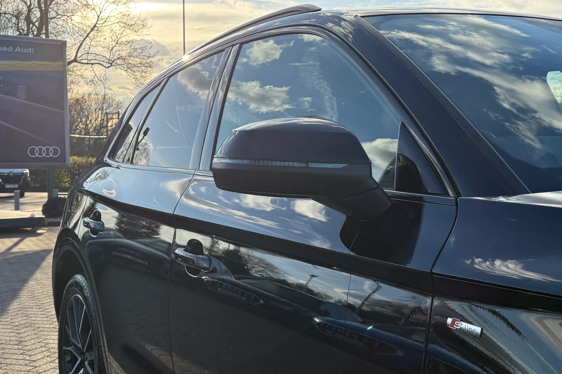 Audi Q5 thumbnail image number 52