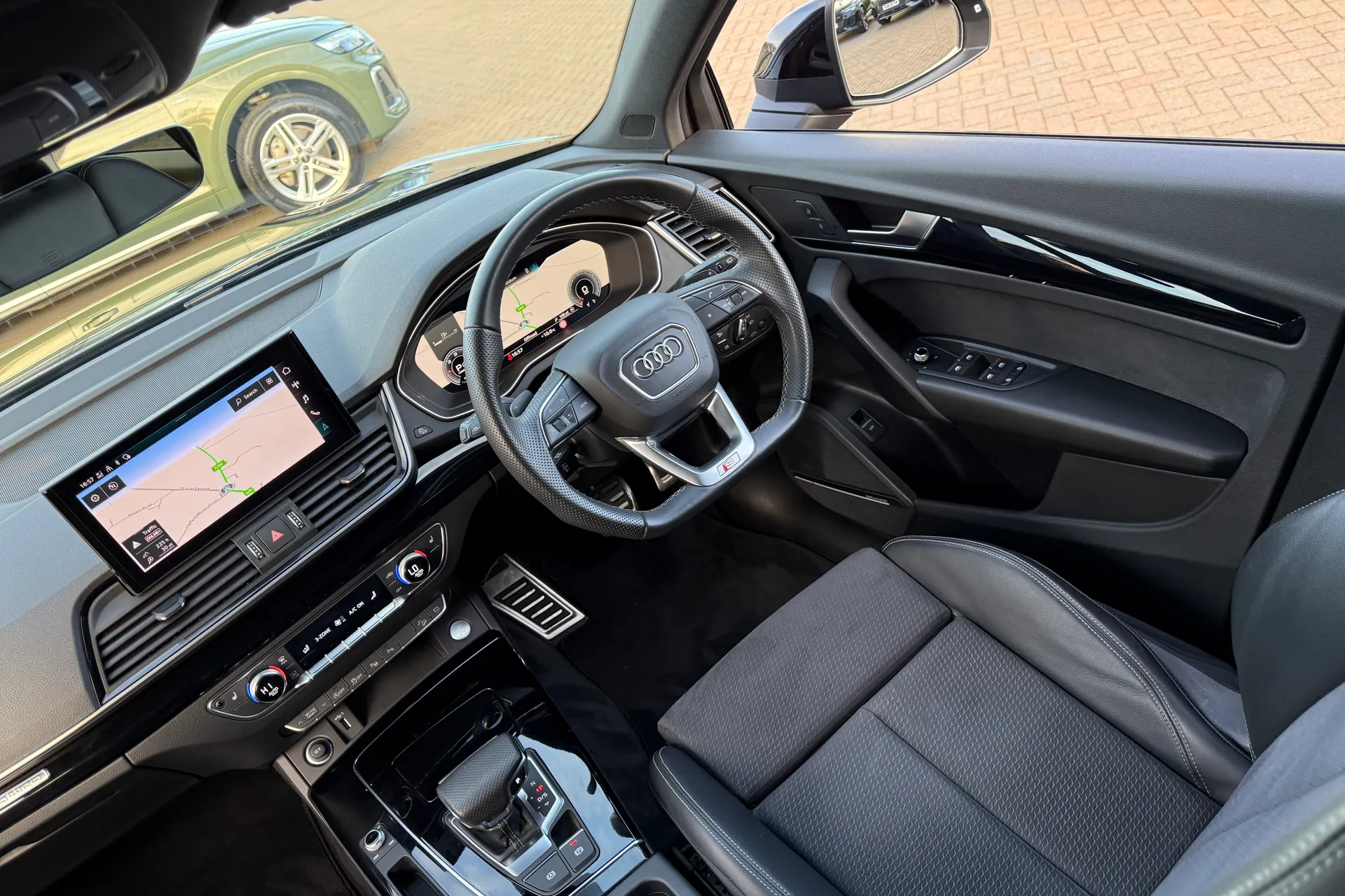 Audi Q5 thumbnail image number 44