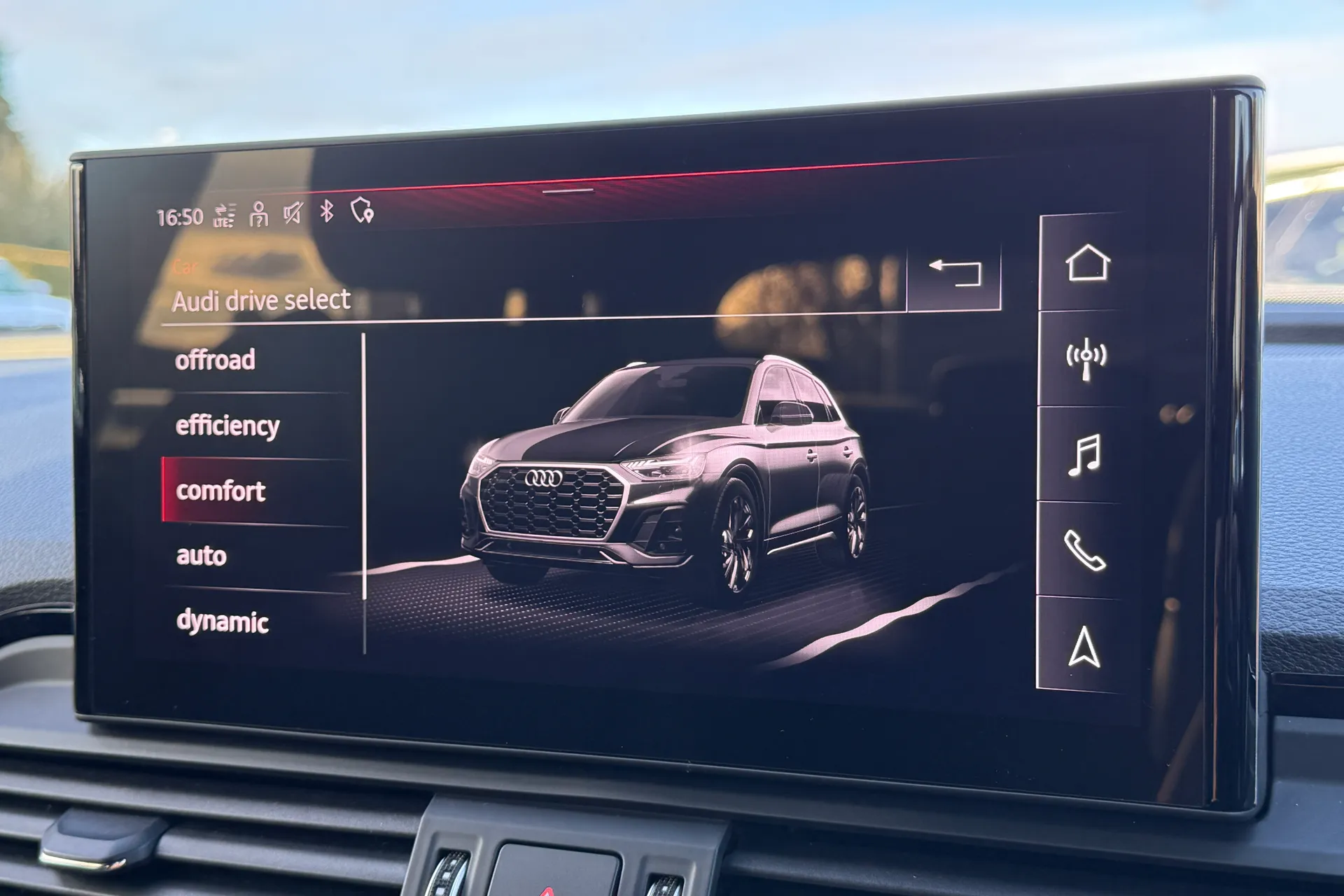 Audi Q5 thumbnail image number 10