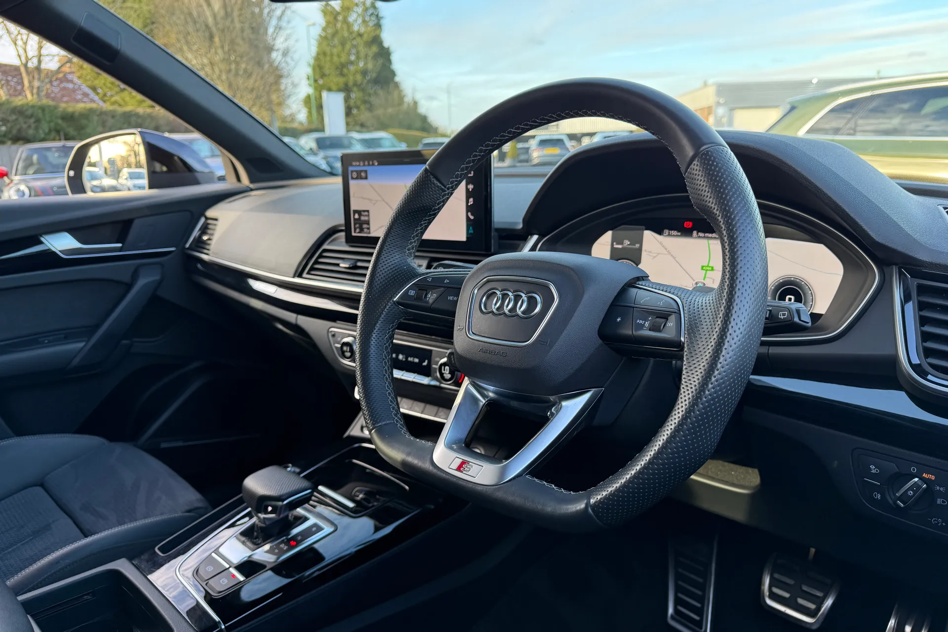 Audi Q5 thumbnail image number 30