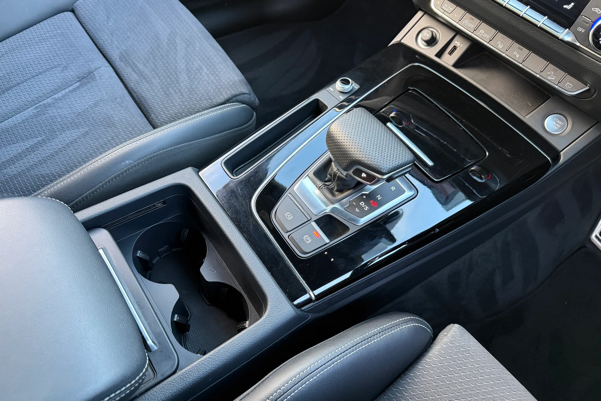 Audi Q5 thumbnail image number 42