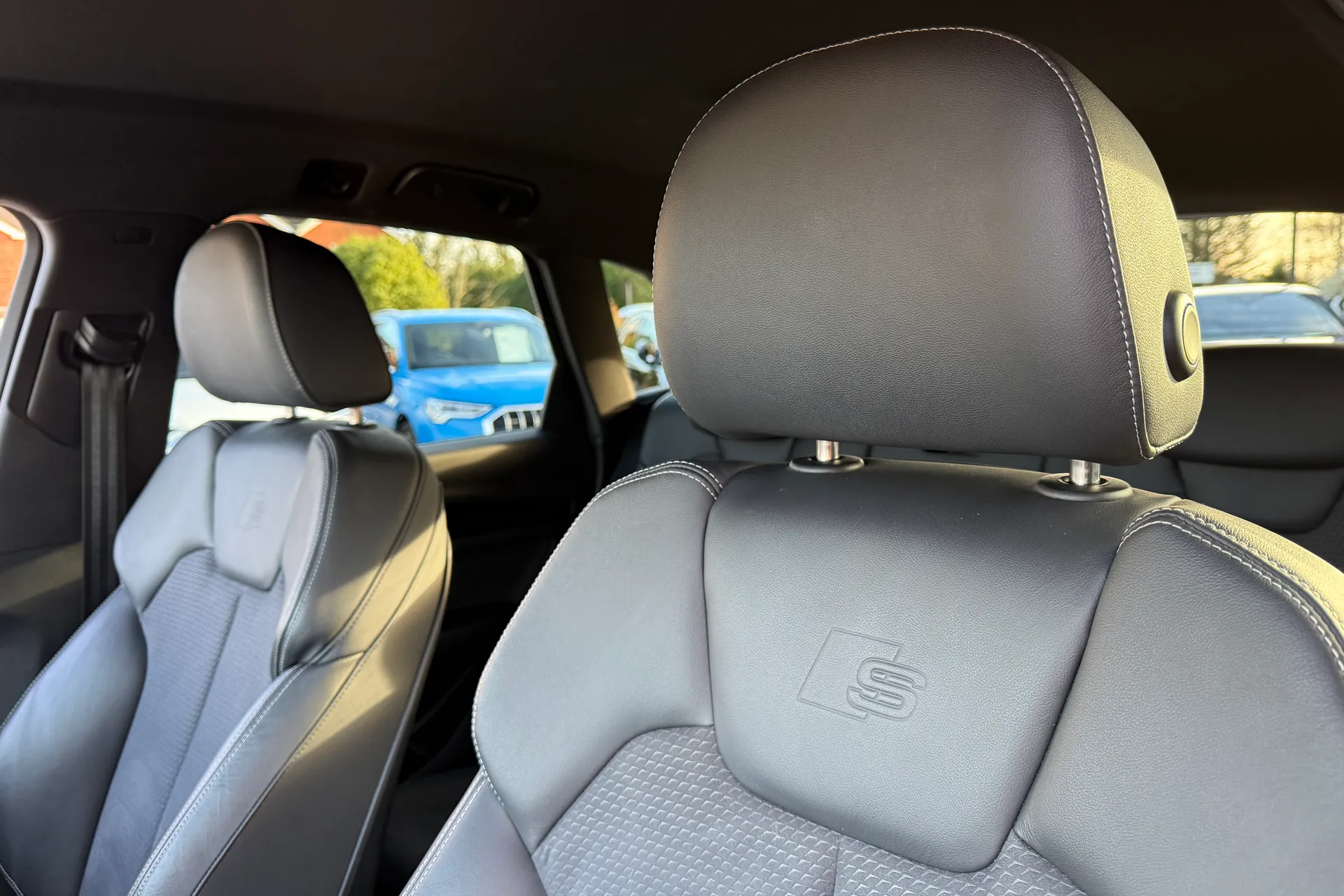 Audi Q5 thumbnail image number 33