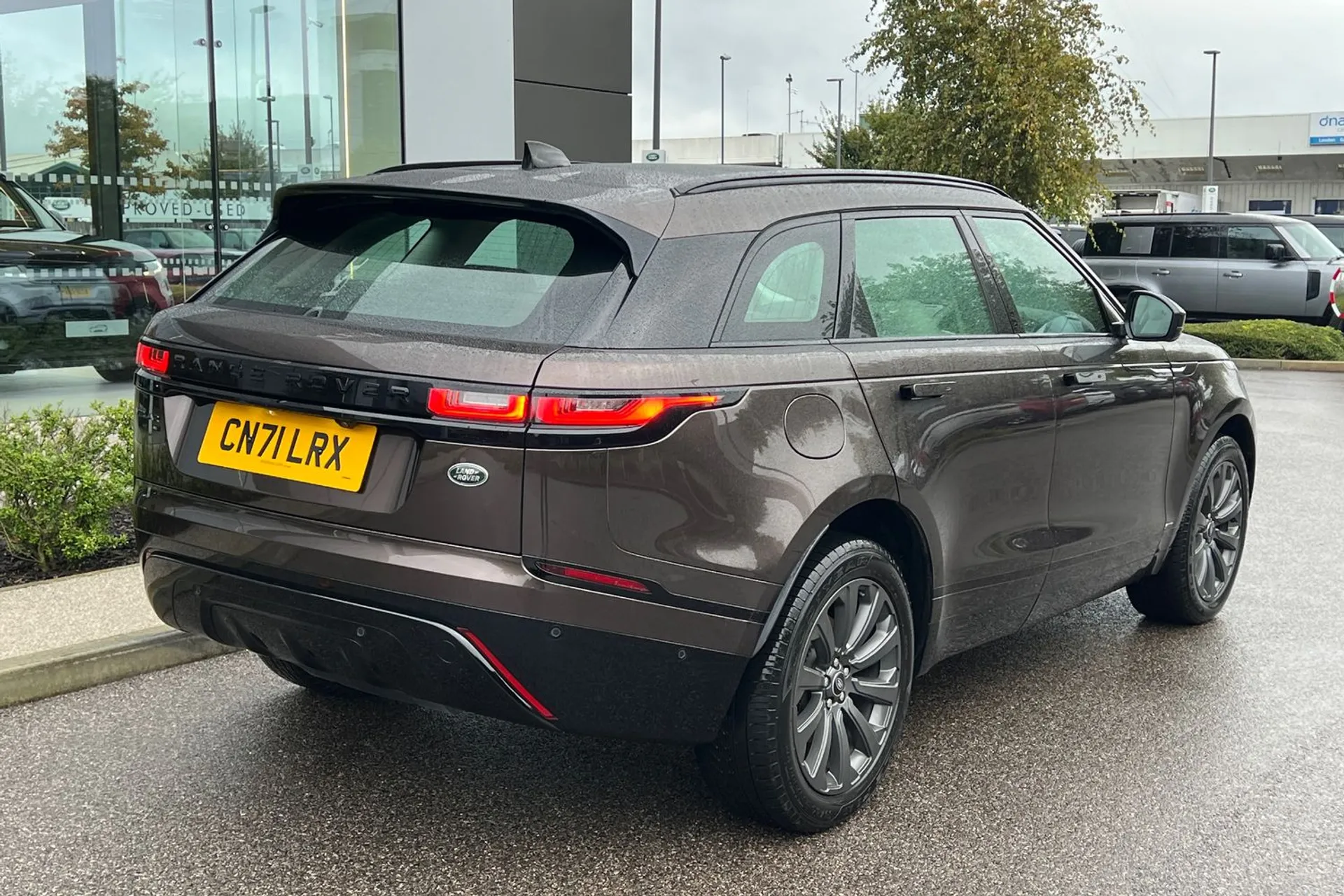 LAND ROVER RANGE ROVER VELAR thumbnail image number 10