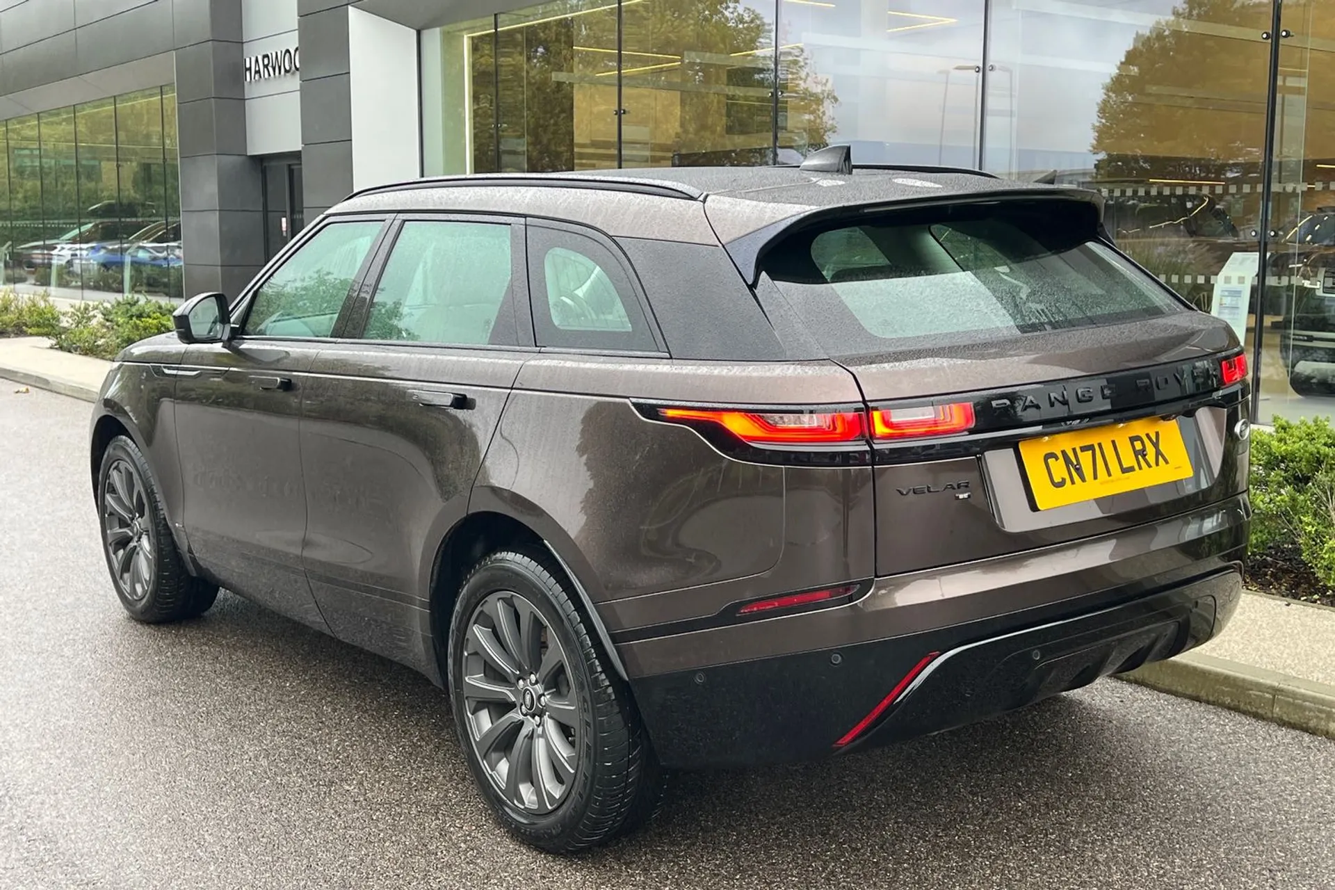 LAND ROVER RANGE ROVER VELAR thumbnail image number 12