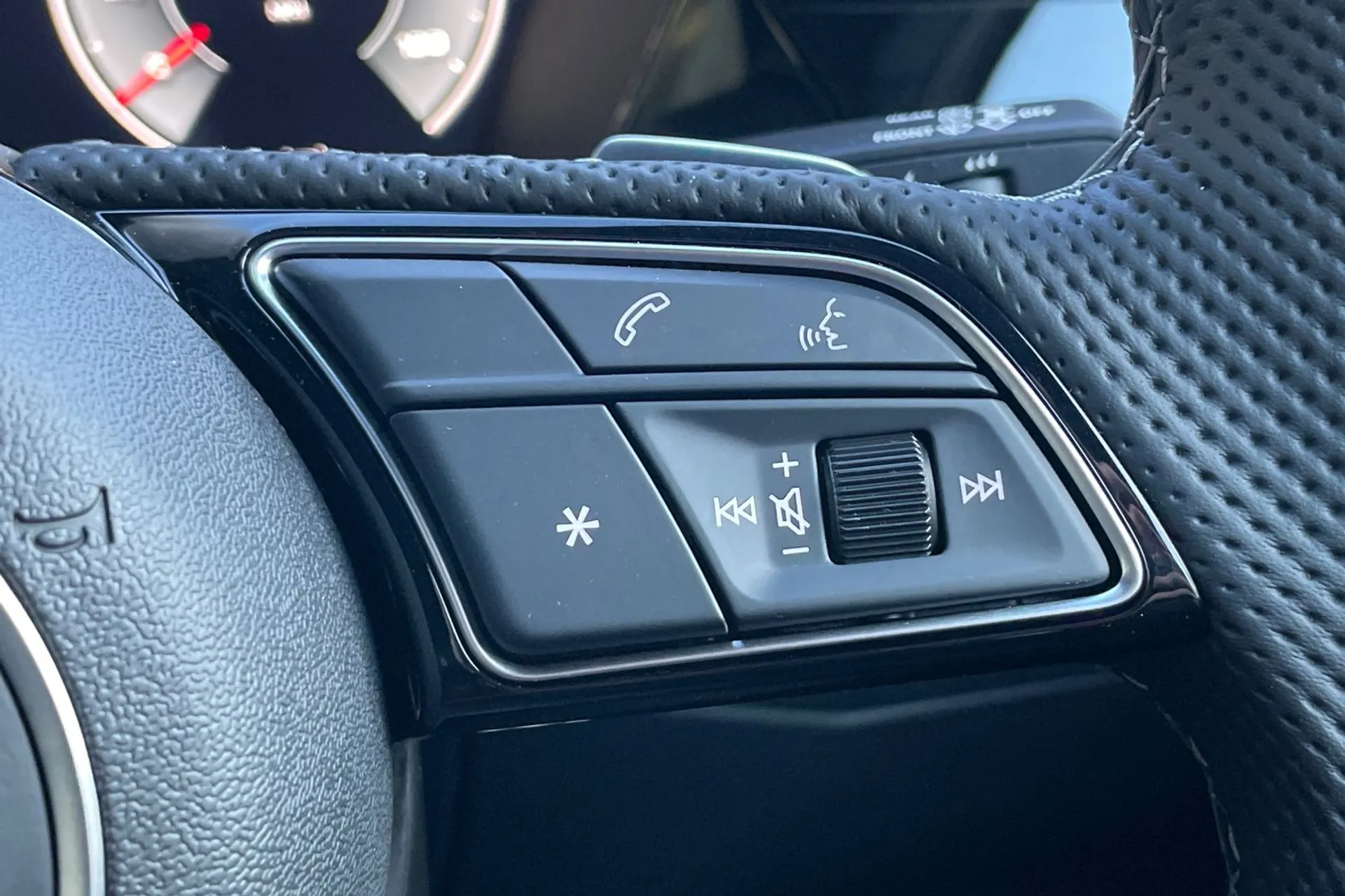 Audi A3 thumbnail image number 36