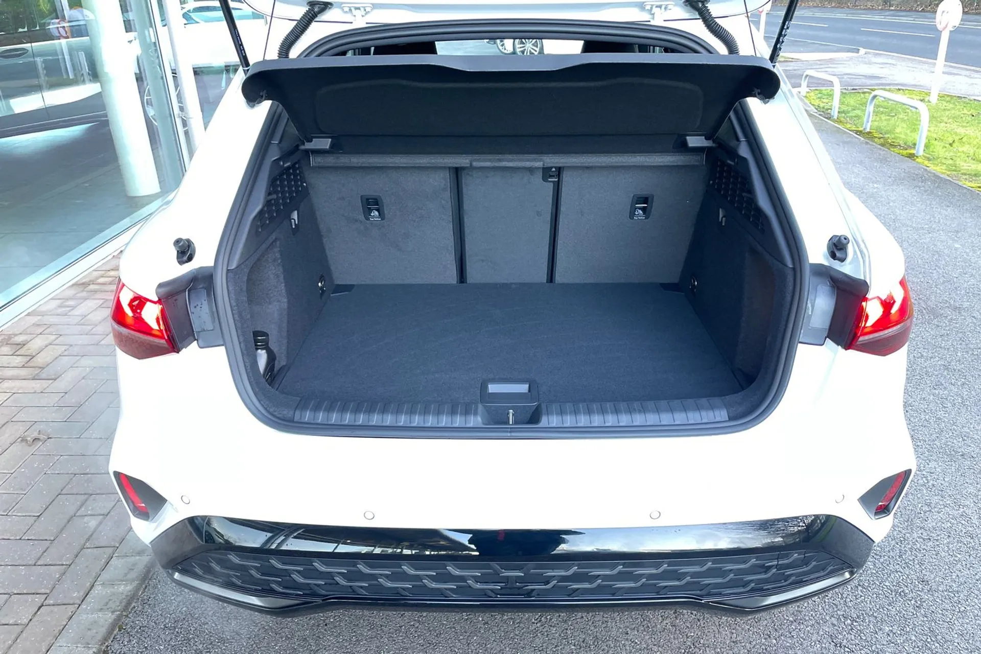 Audi A3 thumbnail image number 18