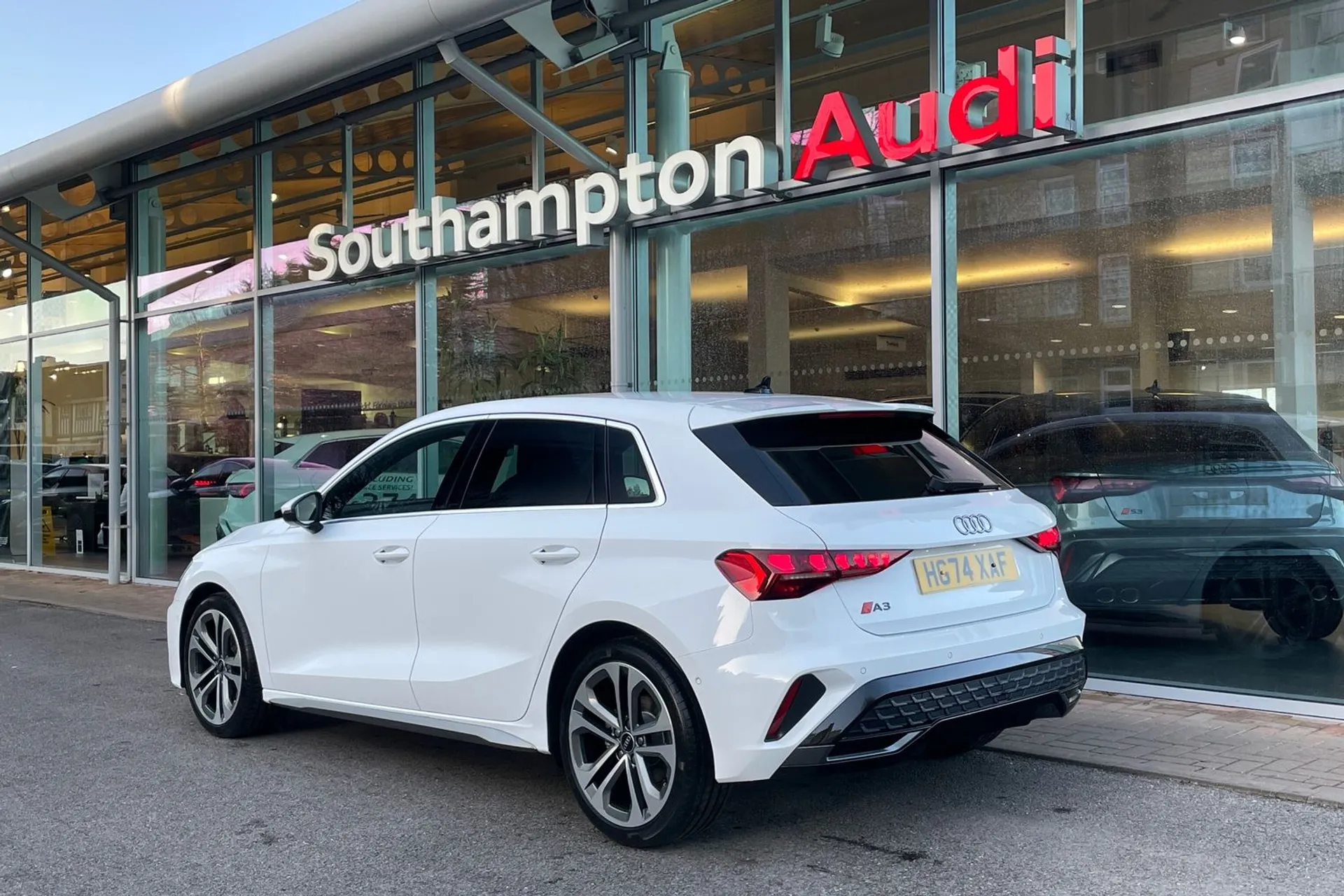 Audi A3 thumbnail image number 9