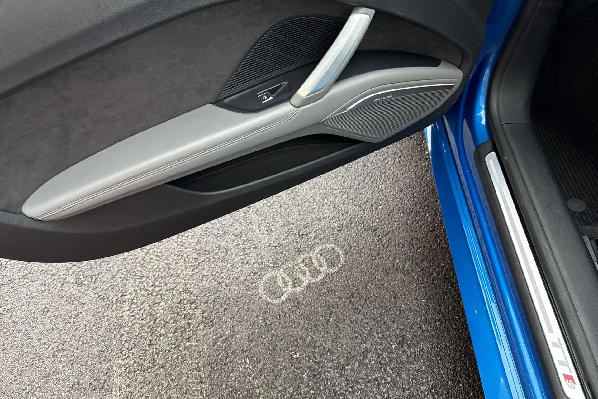 Audi TT thumbnail image number 19